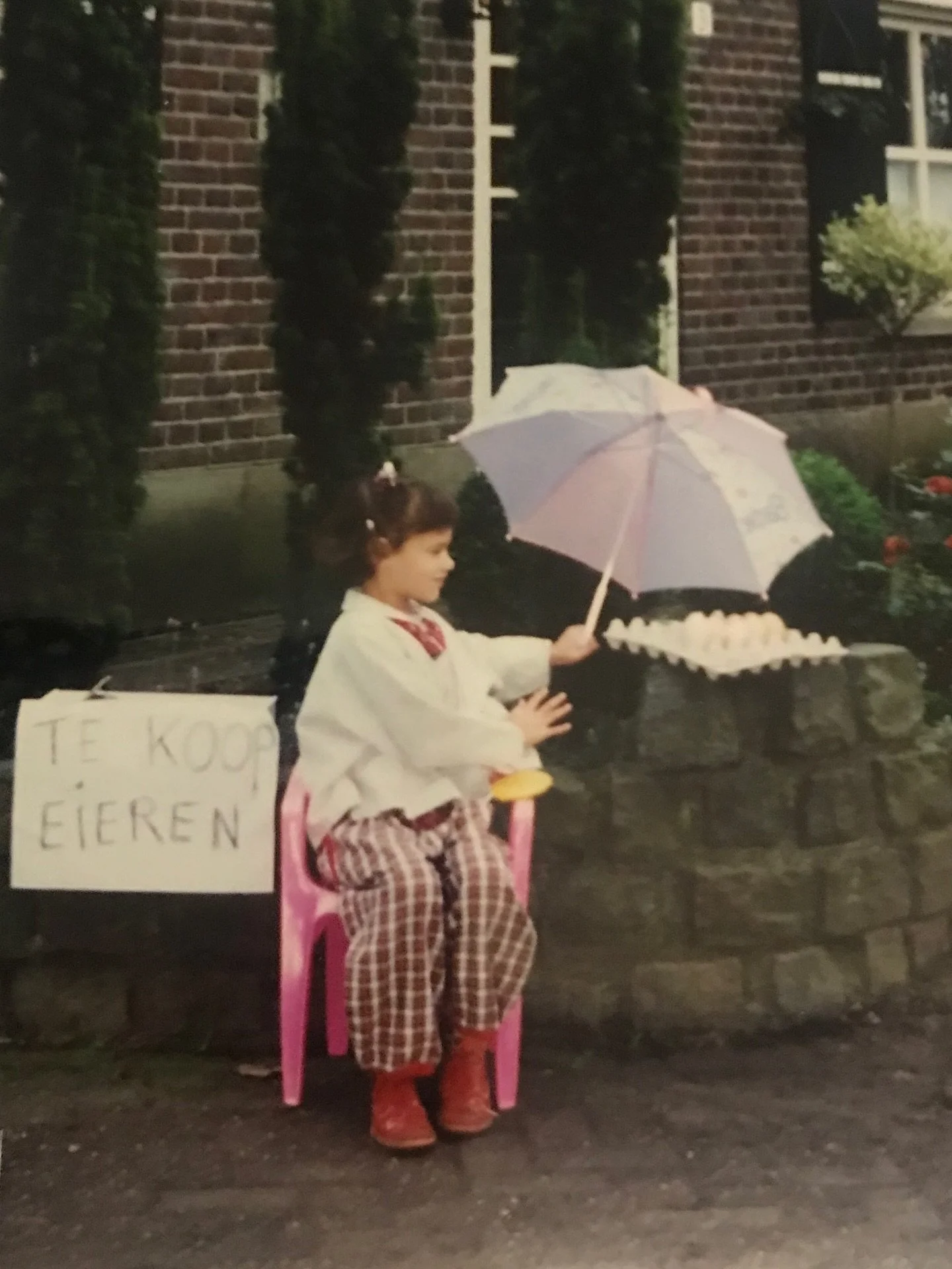 Back in the days: &lsquo;Eggs for sale&rsquo; 1995. 
30 years later, not much has changed 🐣

@eggshell_ceramic  @atelierlvdw 
#selling #eggs #eggshells