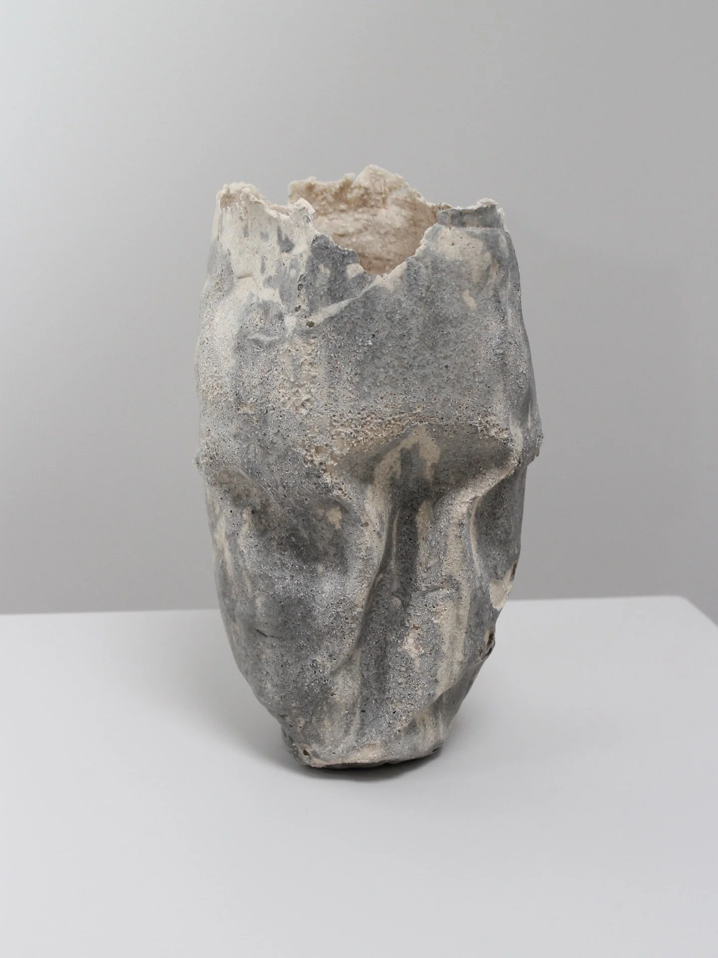 Sneak preview for @objectrotterdam 6-8 February 

I will present a collection of new @eggshell_ceramic artworks + Re-Planters, come &amp; visit! 

You can find my work at the 4th floor of the library at Binnenrotte > also the last weekend to visit