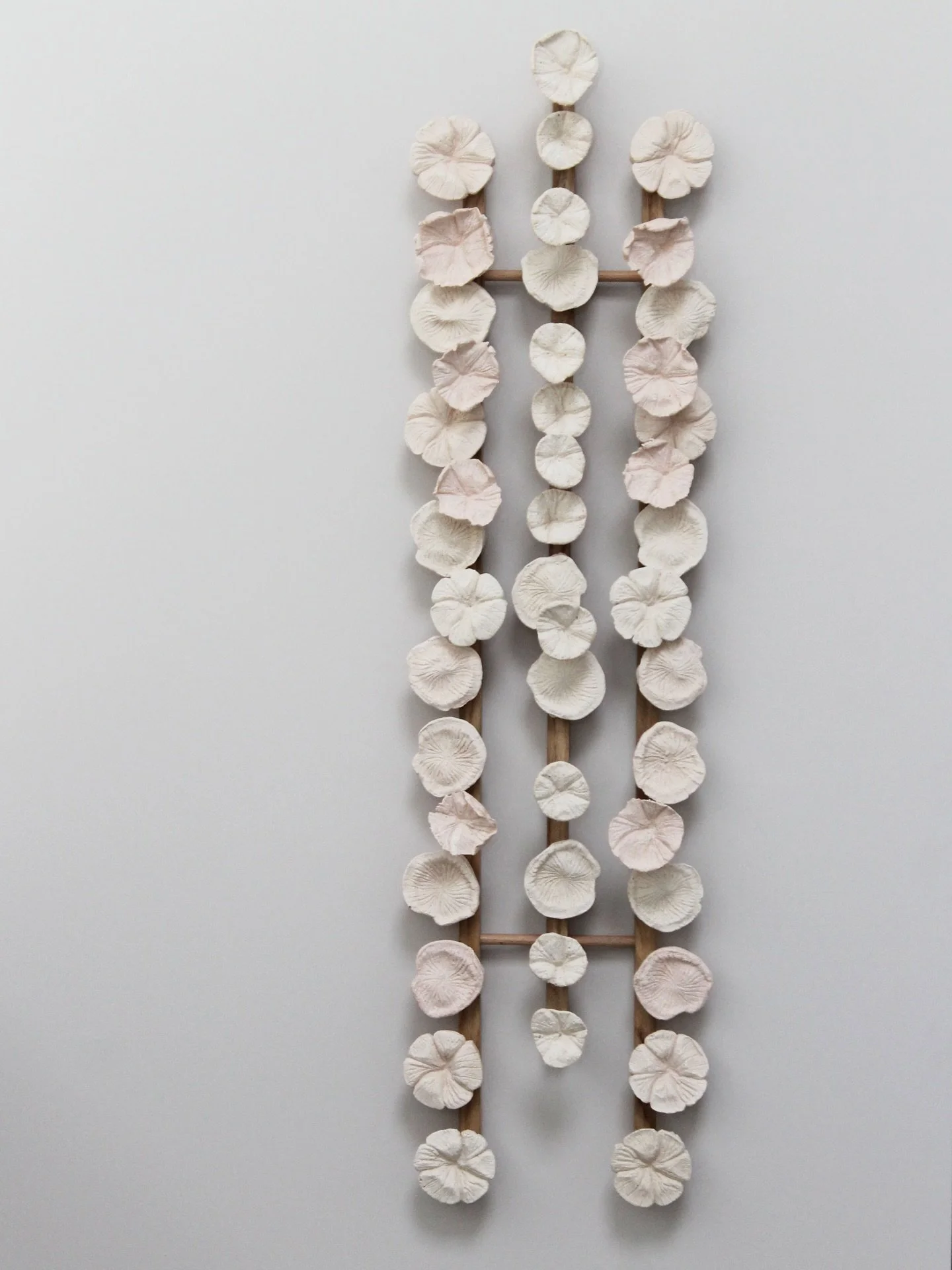 OBJECT 2026 🐣

Thanks to all who visited my work or purchased an @eggshell_ceramic piece 🫶🏻 it was a pleasure meeting you at @objectrotterdam 

#design #expo #exhibition #biomaterials #foodwaste