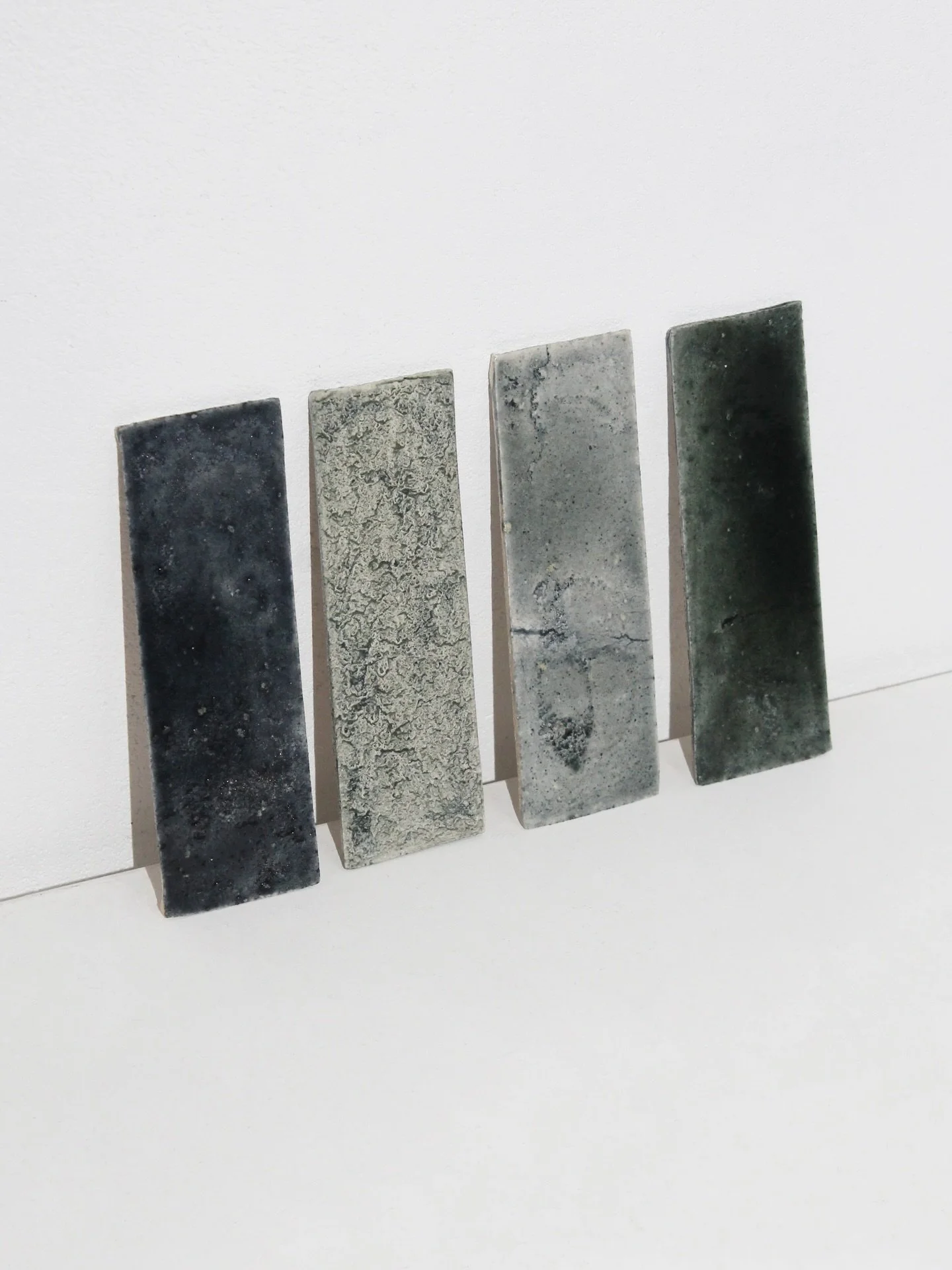 Very excited to start a new research project: Glazing Bio-Ceramics. 

In this project we will research and improve our experiments with a biodegradable water repellent colourcoating. The so called &ldquo;bio-glaze&rdquo; can be applied on solid bioma