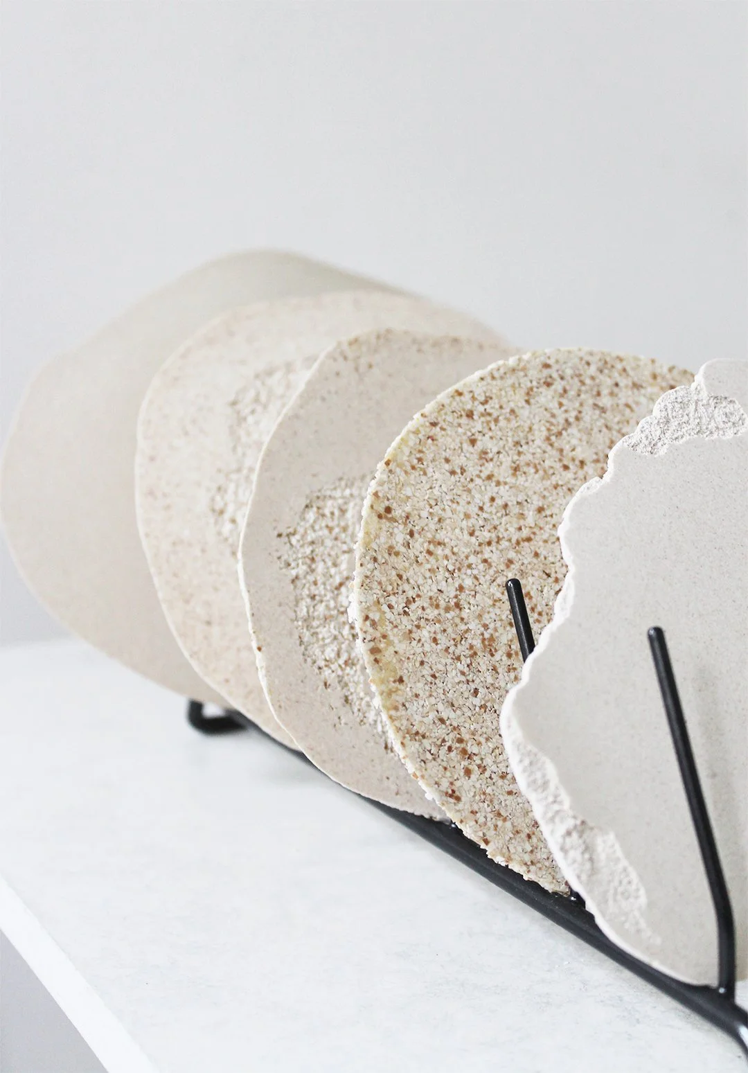 2022_Laura_vandeWijdeven_EggshellCeramic_3.jpg