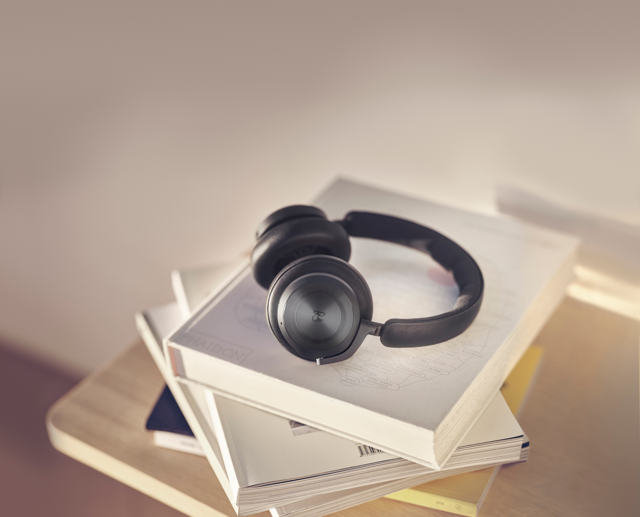 Beoplay HX 0090.png