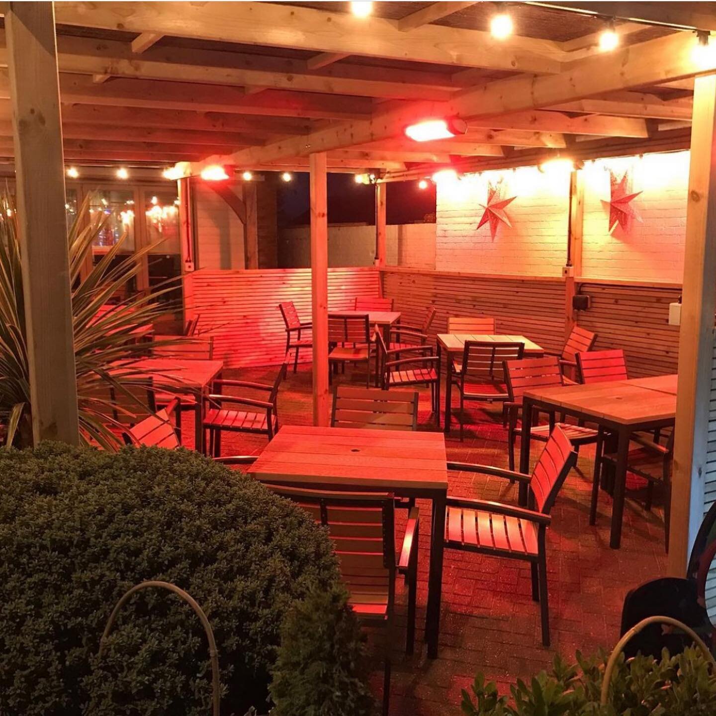 Check out the cosy beer garden canopy at The Talbot in Cuckfield where we installed heater lamps and festoon lighting to create a warm &amp; inviting area to relax. It also made it to number 3 in the best heated outdoor pub areas in Sussex! #pub #bee