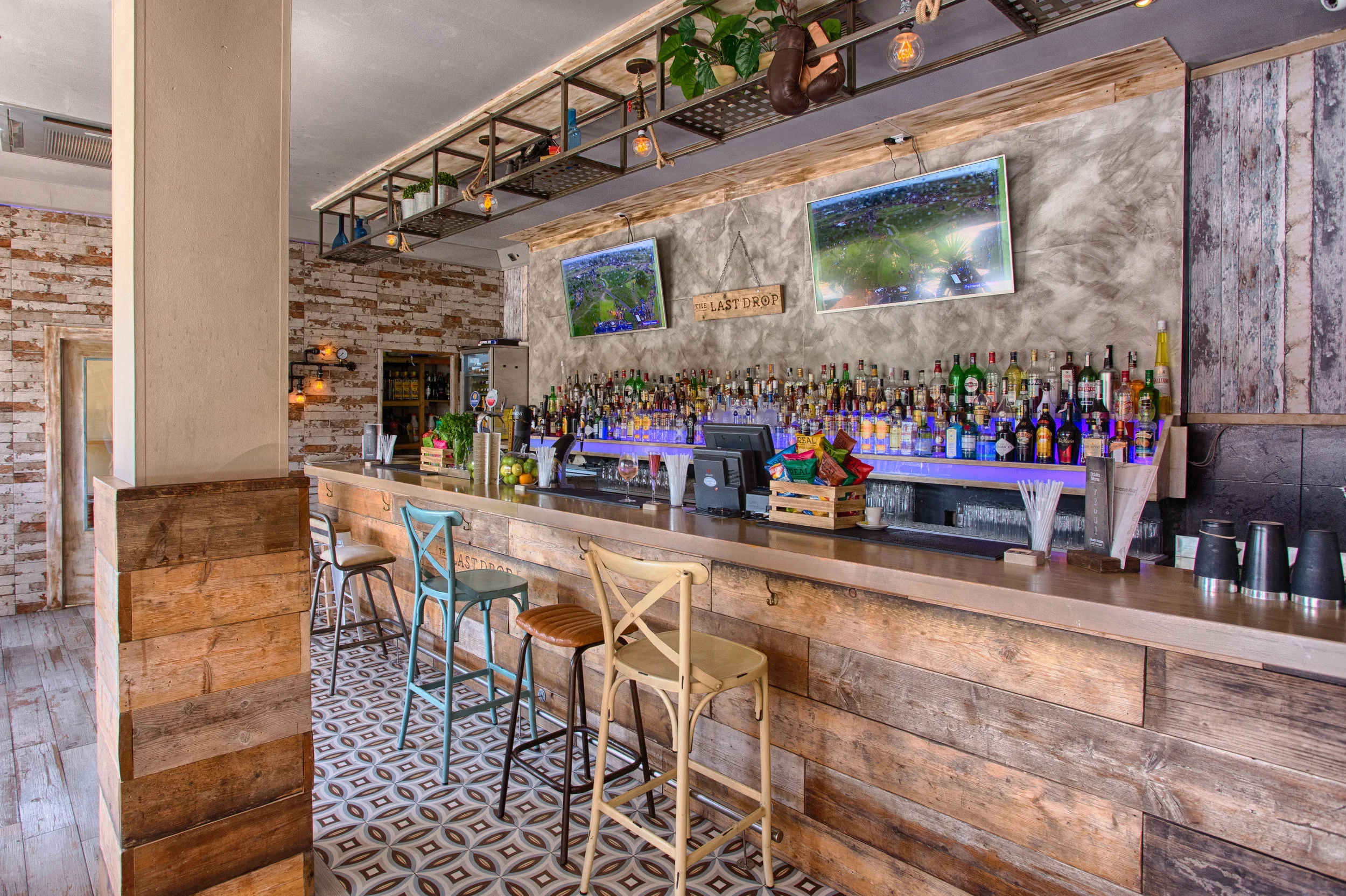 The Last Drop Bar, La Manga Club