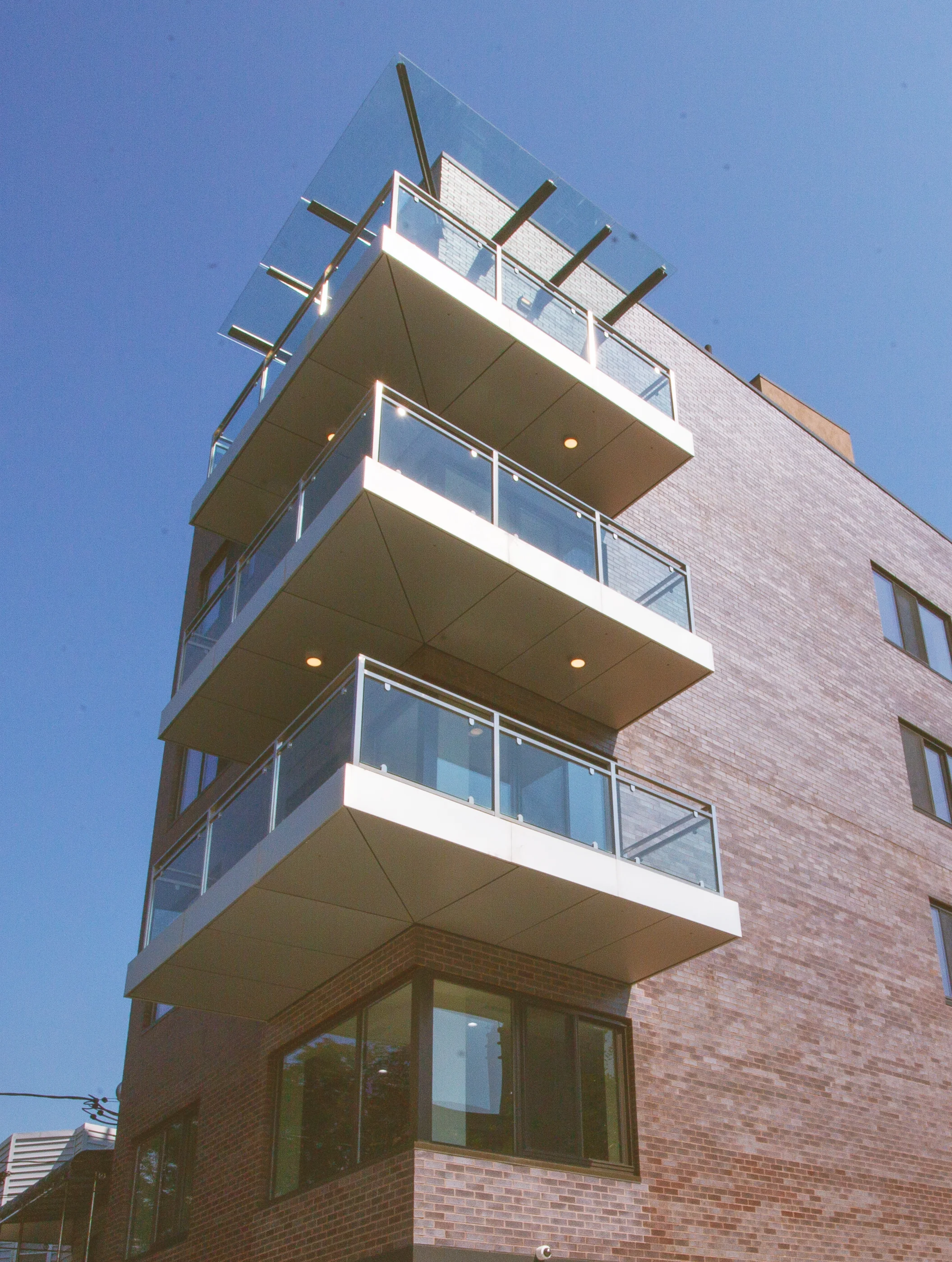 31-19 37th Ave 10_crop_60.jpg