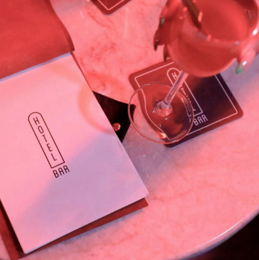Hotel Bar