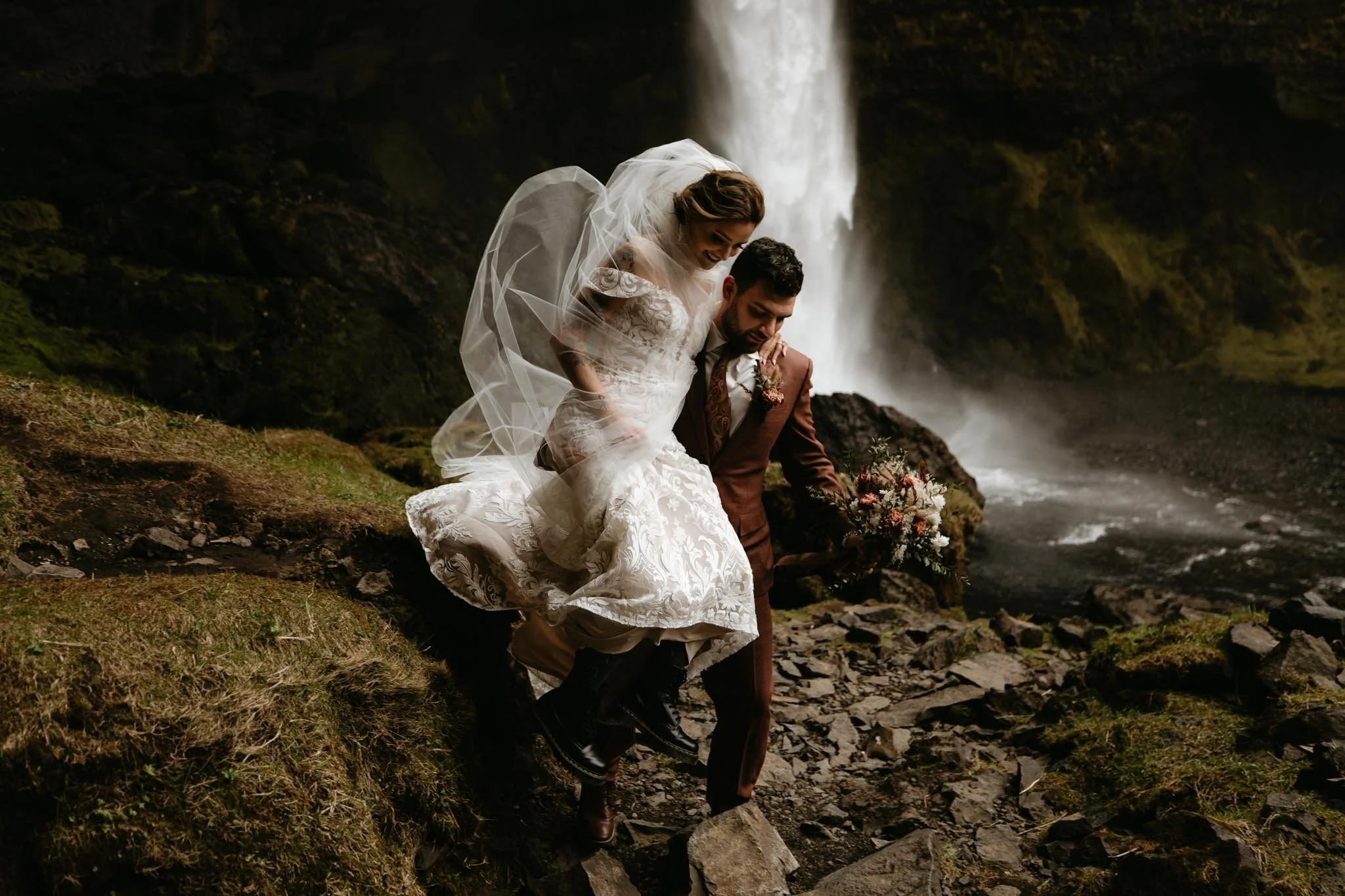best-places-to-elope-nicole-daacke-photography--19.jpg