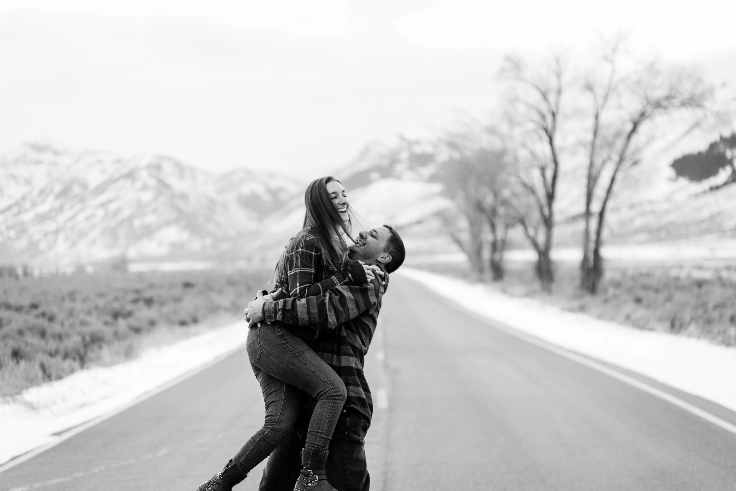nicole-daacke-photography-grand-teton-elopement-grand-teton-wedding-national-park-wedding-adventure-wedding-adventurous-engagement-session-snowy-winter-inspiration-photographer-26.jpg