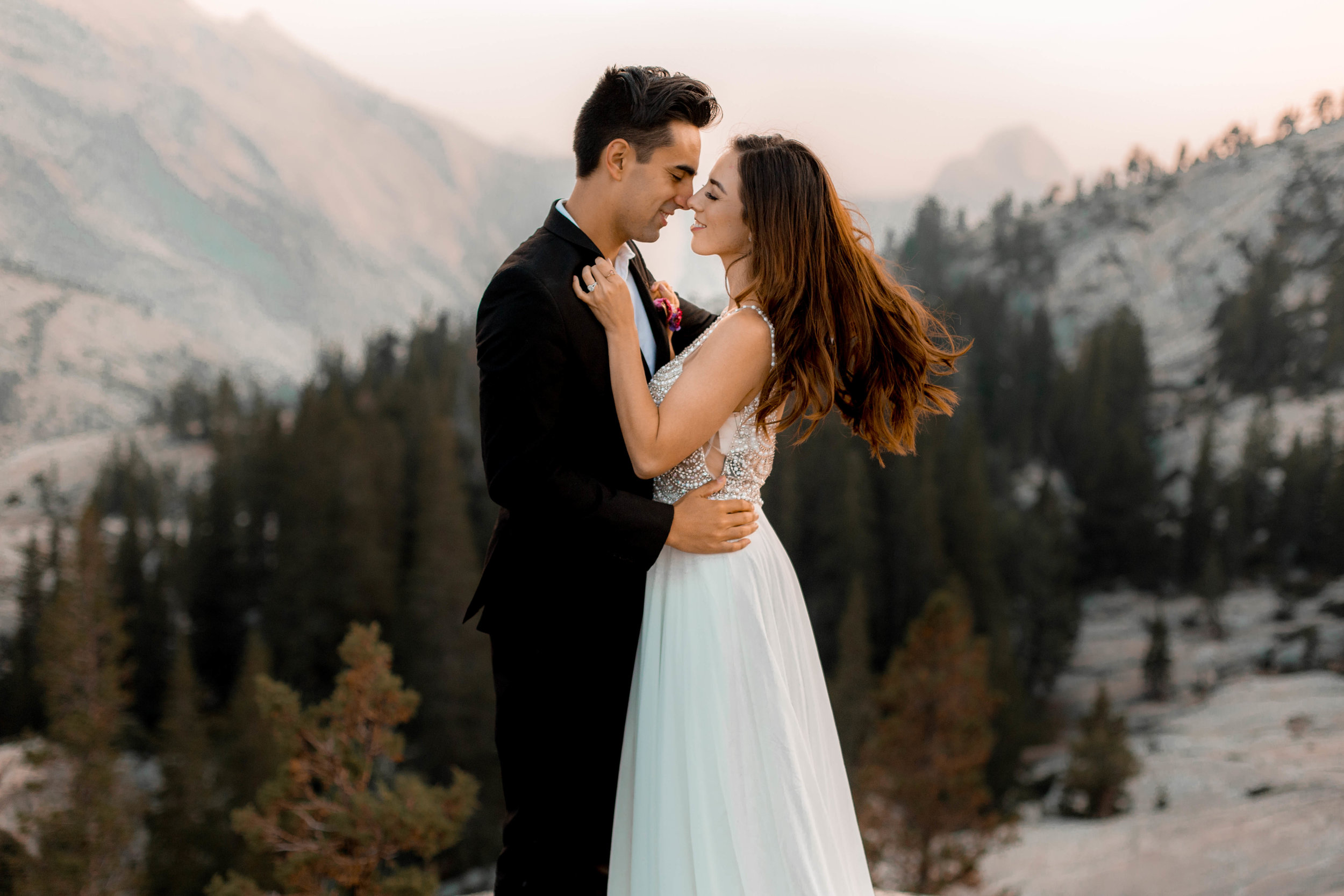 nicole-daacke-photography-yosemite-national-park-wedding-sunset-elopement-olmstead-point-yosemite-adventure-wedding-photographer-adventurous-elopement-destination-wedding-national-park-wedding-photography-710.jpg