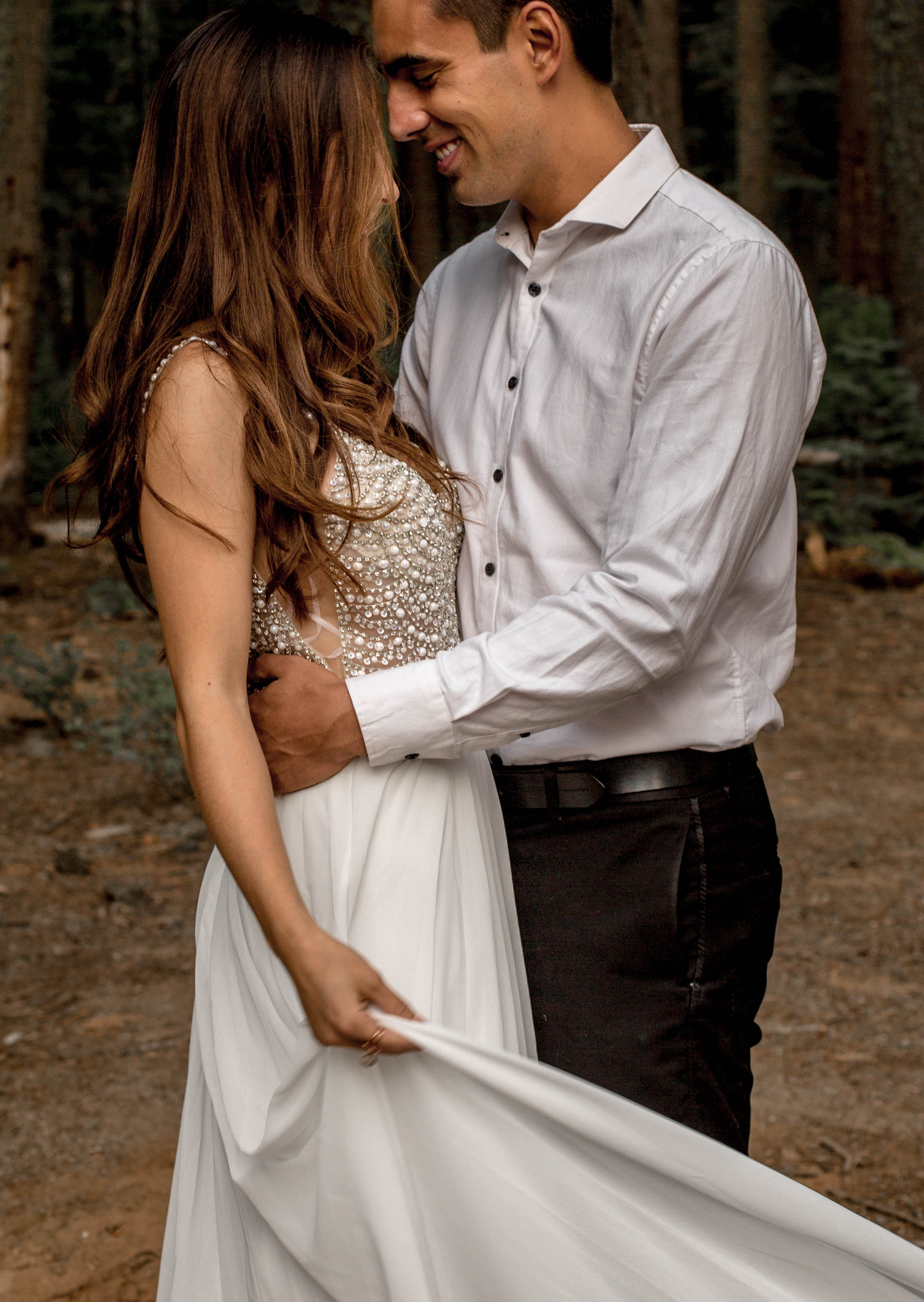 nicole-daacke-photography-yosemite-national-park-wedding-sunset-elopement-olmstead-point-yosemite-adventure-wedding-photographer-adventurous-elopement-destination-wedding-national-park-wedding-photography-1226.jpg