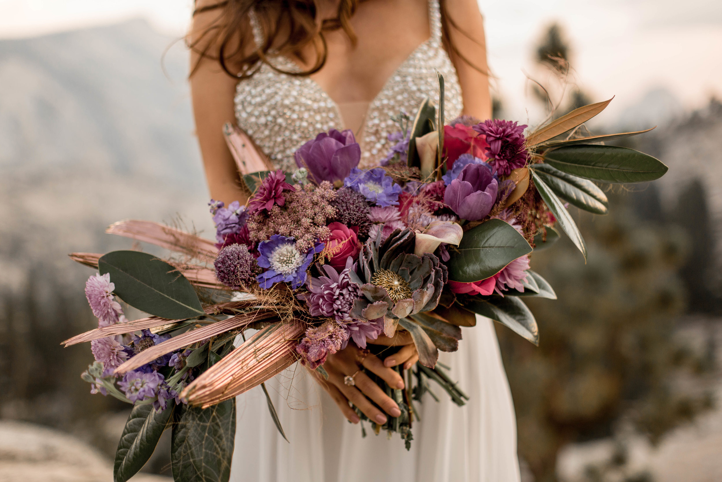 nicole-daacke-photography-yosemite-national-park-wedding-sunset-elopement-olmstead-point-yosemite-adventure-wedding-photographer-adventurous-elopement-destination-wedding-national-park-wedding-photography-1324.jpg