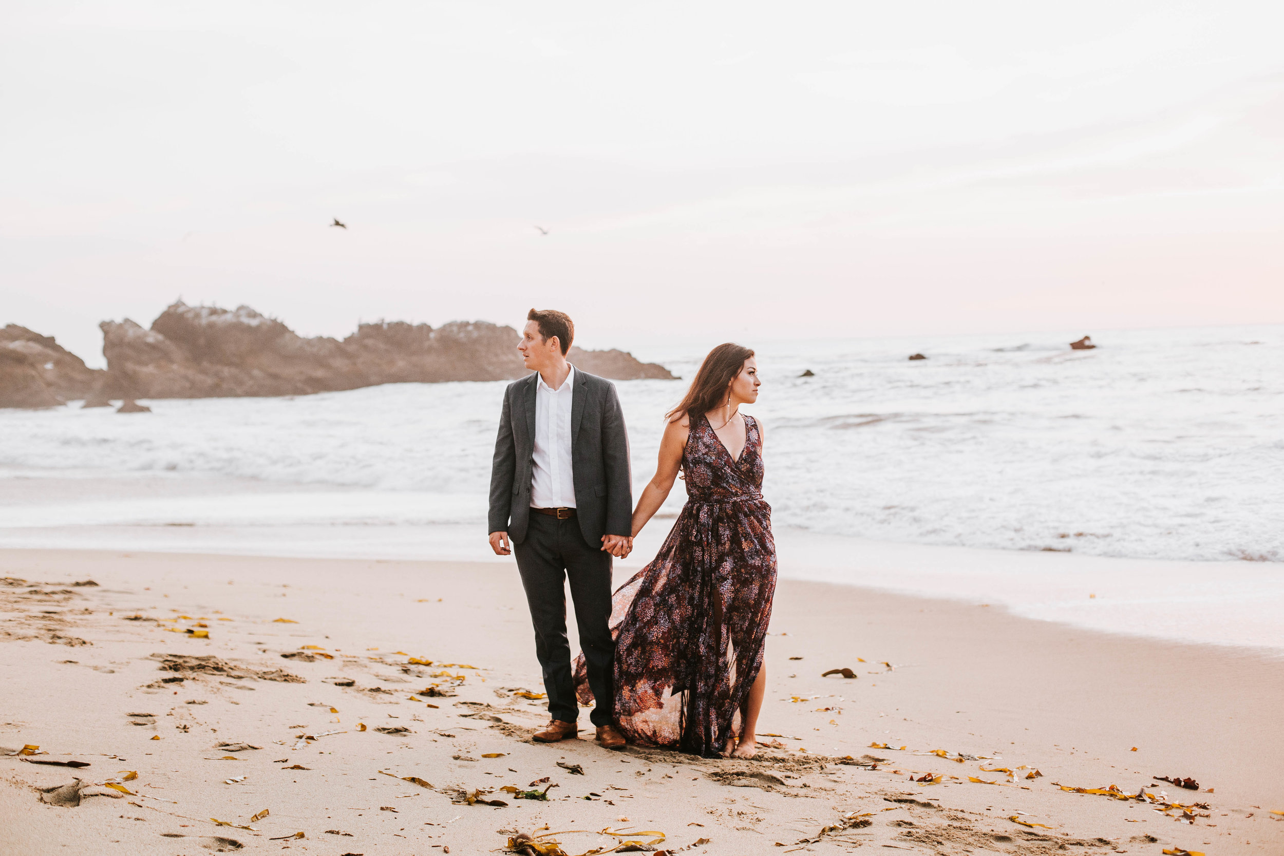 nicole-daacke-photography-big-sur-california-coast-adventure-engagement-photos-adventurous-elopement-intimate-wedding-photographer-golden-coastal-cali-engagement-session-26.jpg