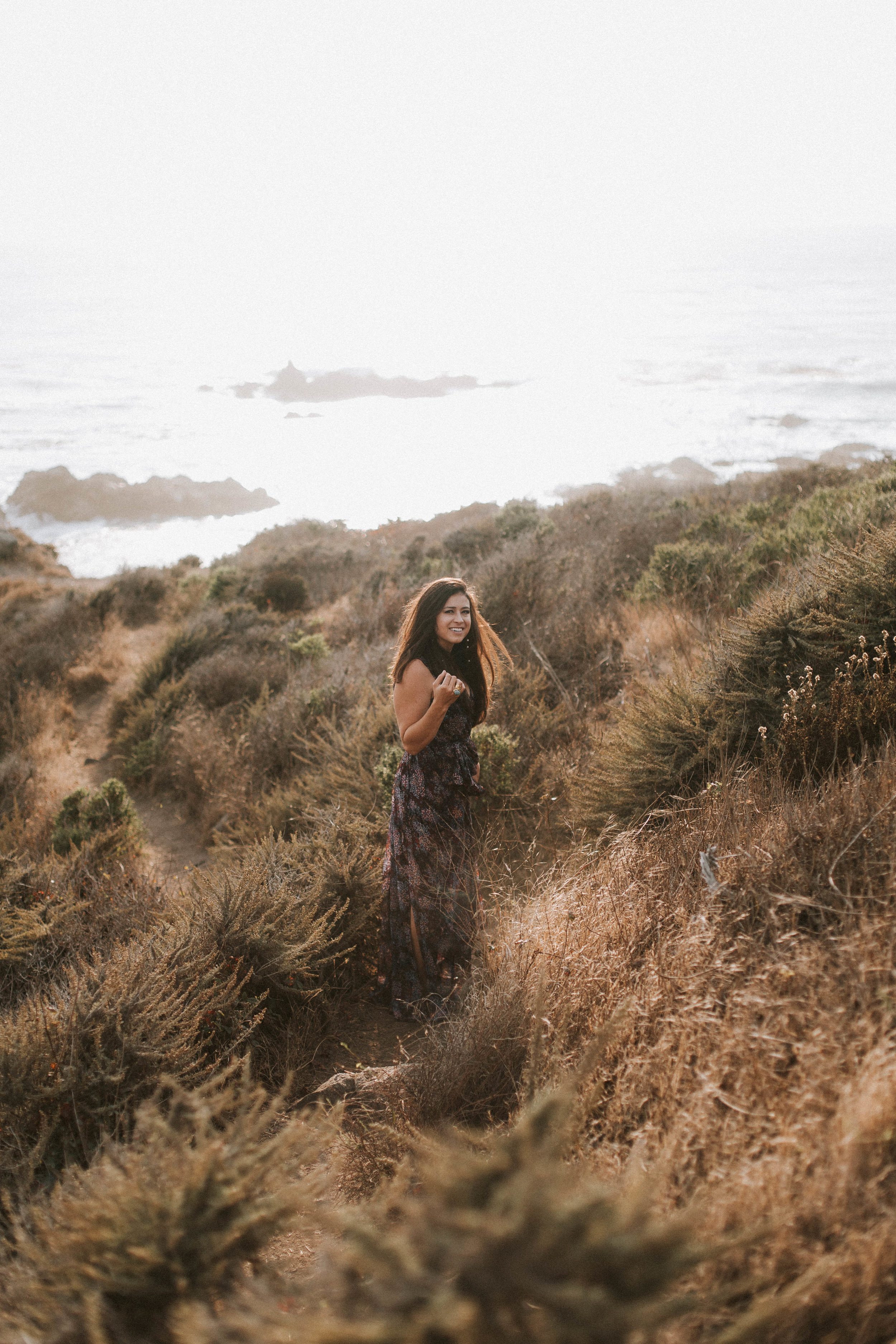 nicole-daacke-photography-big-sur-california-coast-adventure-engagement-photos-adventurous-elopement-intimate-wedding-photographer-golden-coastal-cali-engagement-session-35.jpg