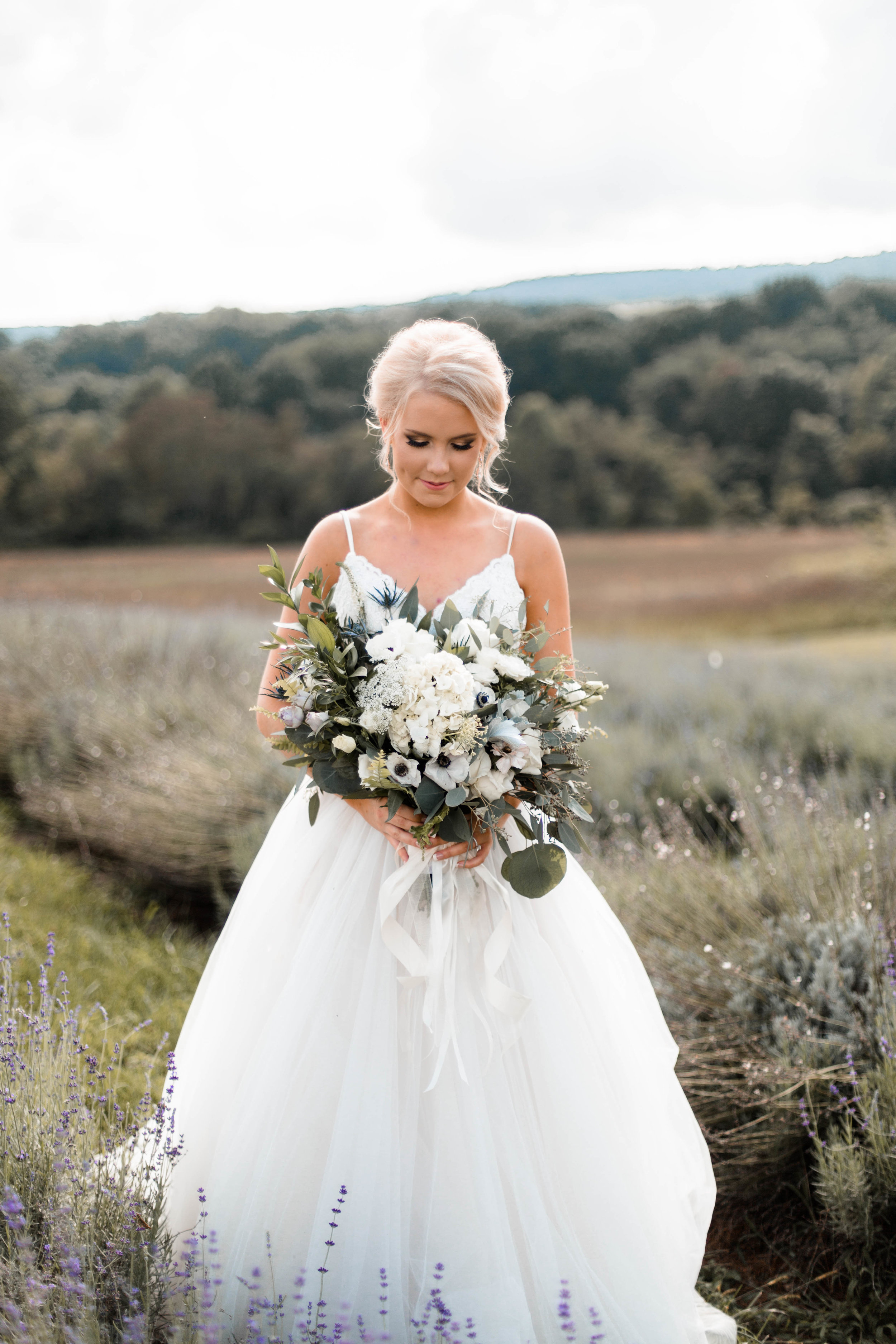 nicole-daacke-photography-intimate-wedding-in-a-lavender-field-washington-state-wedding-photographer-intimate-elopement-golden-lavender-field-wedding-photos-28.jpg