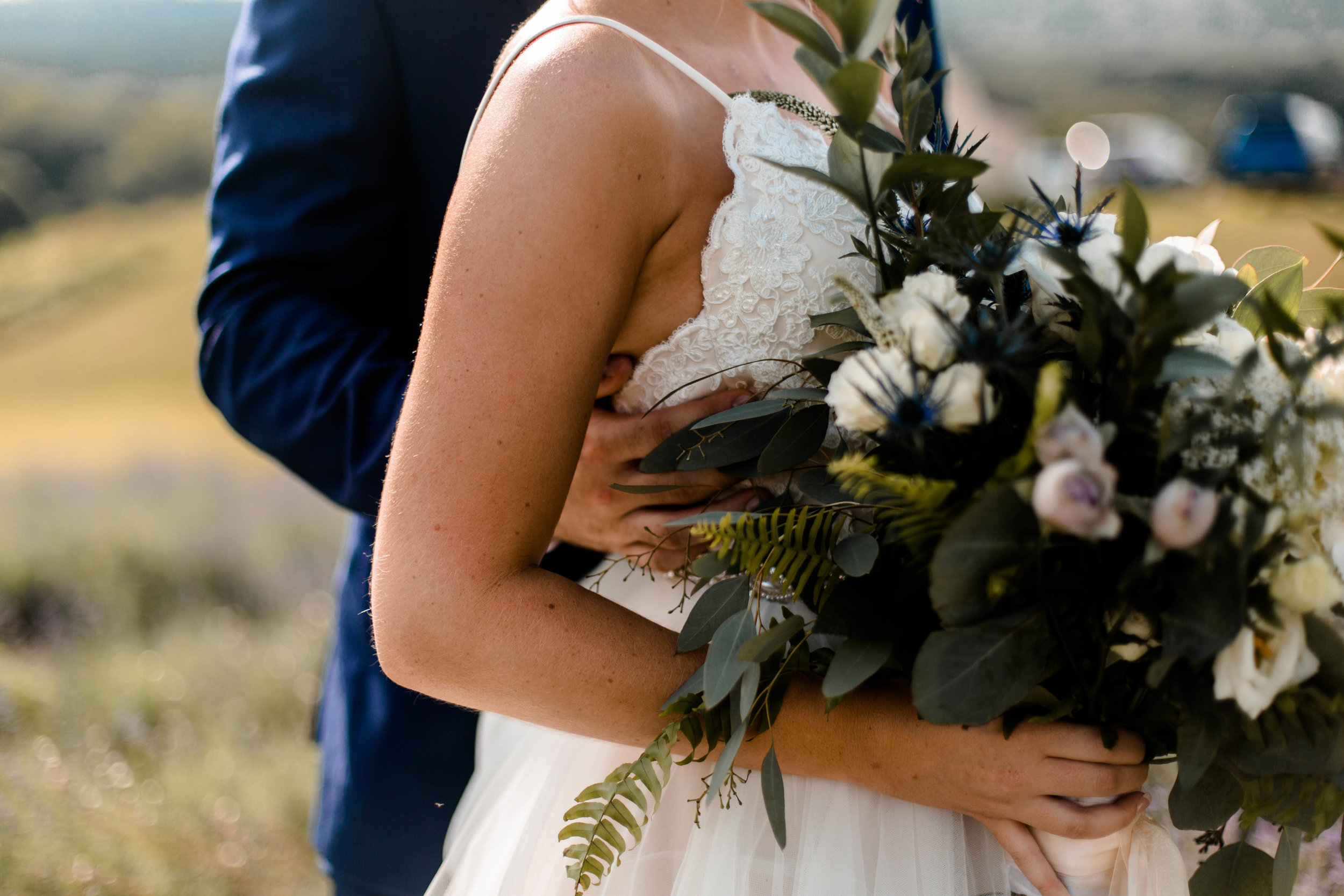 nicole-daacke-photography-intimate-wedding-in-a-lavender-field-washington-state-wedding-photographer-intimate-elopement-golden-lavender-field-wedding-photos-32.jpg