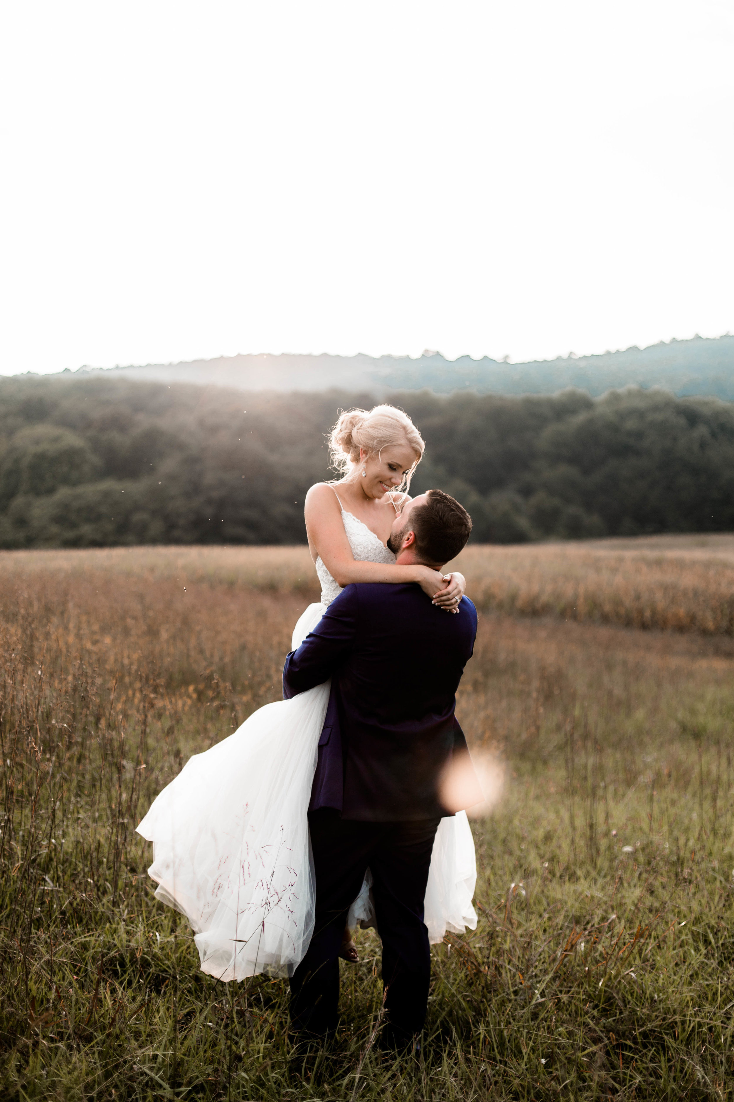 nicole-daacke-photography-intimate-wedding-in-a-lavender-field-washington-state-wedding-photographer-intimate-elopement-golden-lavender-field-wedding-photos-58.jpg