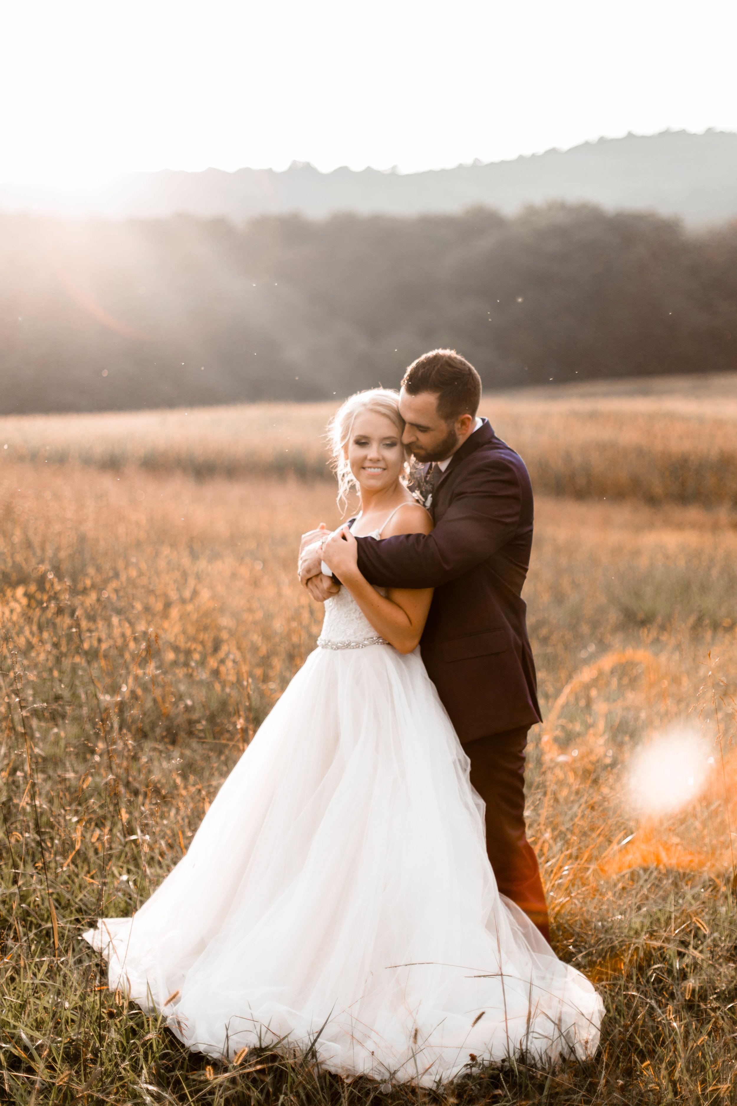 nicole-daacke-photography-intimate-wedding-in-a-lavender-field-washington-state-wedding-photographer-intimate-elopement-golden-lavender-field-wedding-photos-55.jpg
