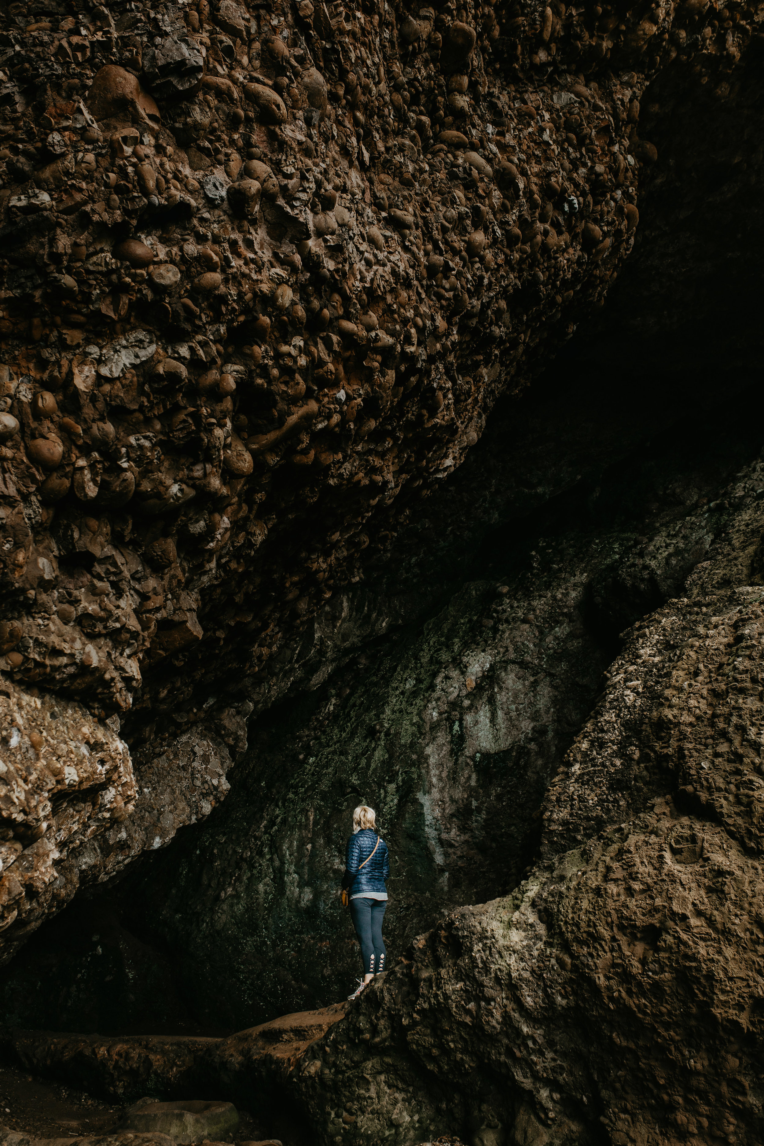 nicole-daacke-photography-ireland-destination-elopement-wedding-photographer-destination-wedding-irish-castle-wedding-intimate-ireland-wedding-photographer-ireland-elopement-photographer-dublin-howth-belfast-antrim-destination-wedding-photos-34.jpg