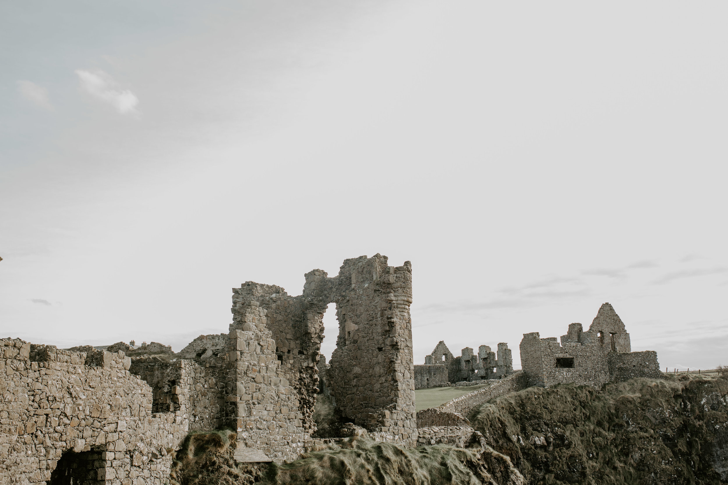 nicole-daacke-photography-ireland-destination-elopement-wedding-photographer-destination-wedding-irish-castle-wedding-intimate-ireland-wedding-photographer-ireland-elopement-photographer-dublin-howth-belfast-antrim-destination-wedding-photos-47.jpg