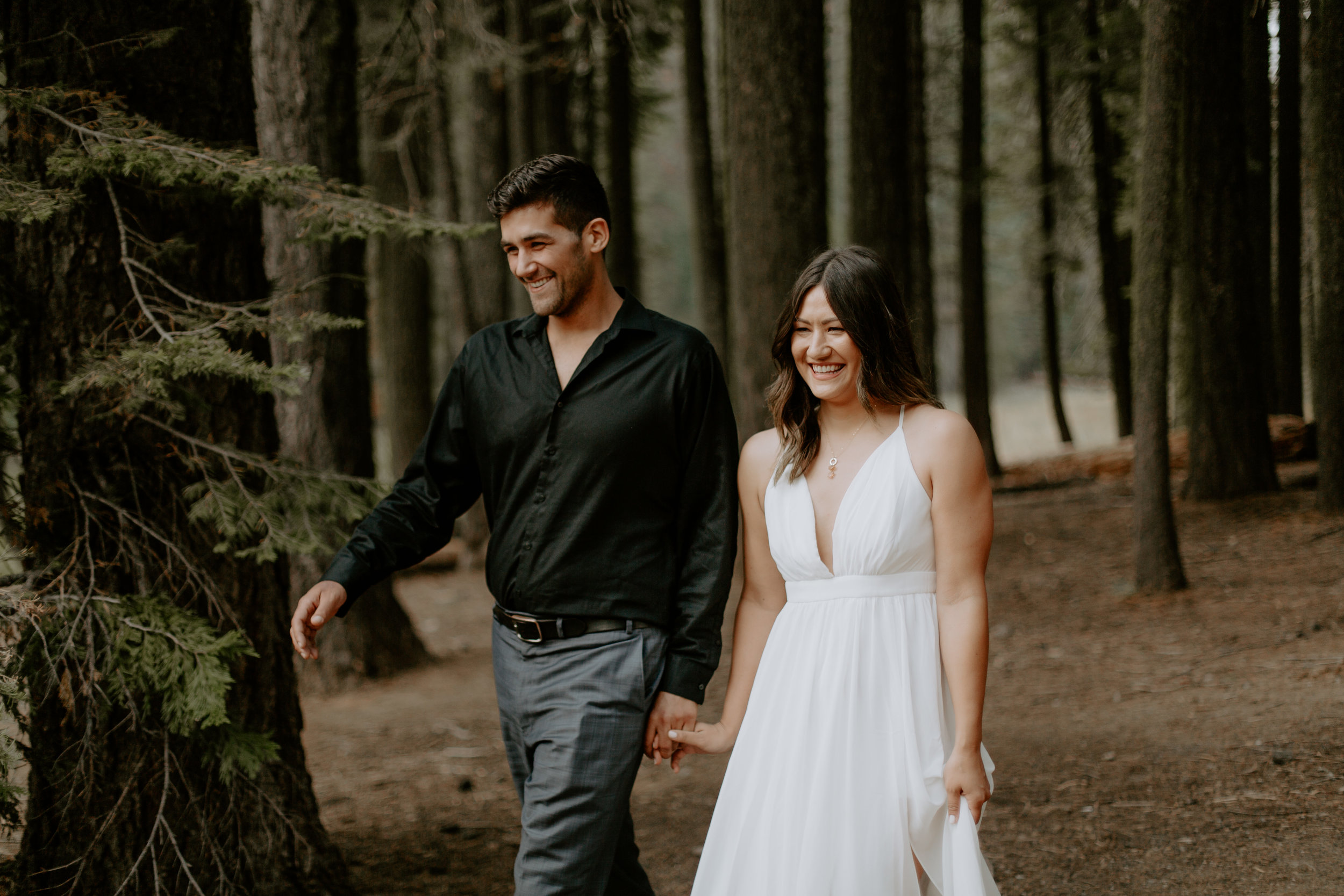 nicole-daacke-photography-yosemite-national-park-fall-elopement-adventurous-free-spirit-boho-bohemian-elopement-olmsted-point-yosemite-california-elope-adventure-elopement-photographer-6.jpg