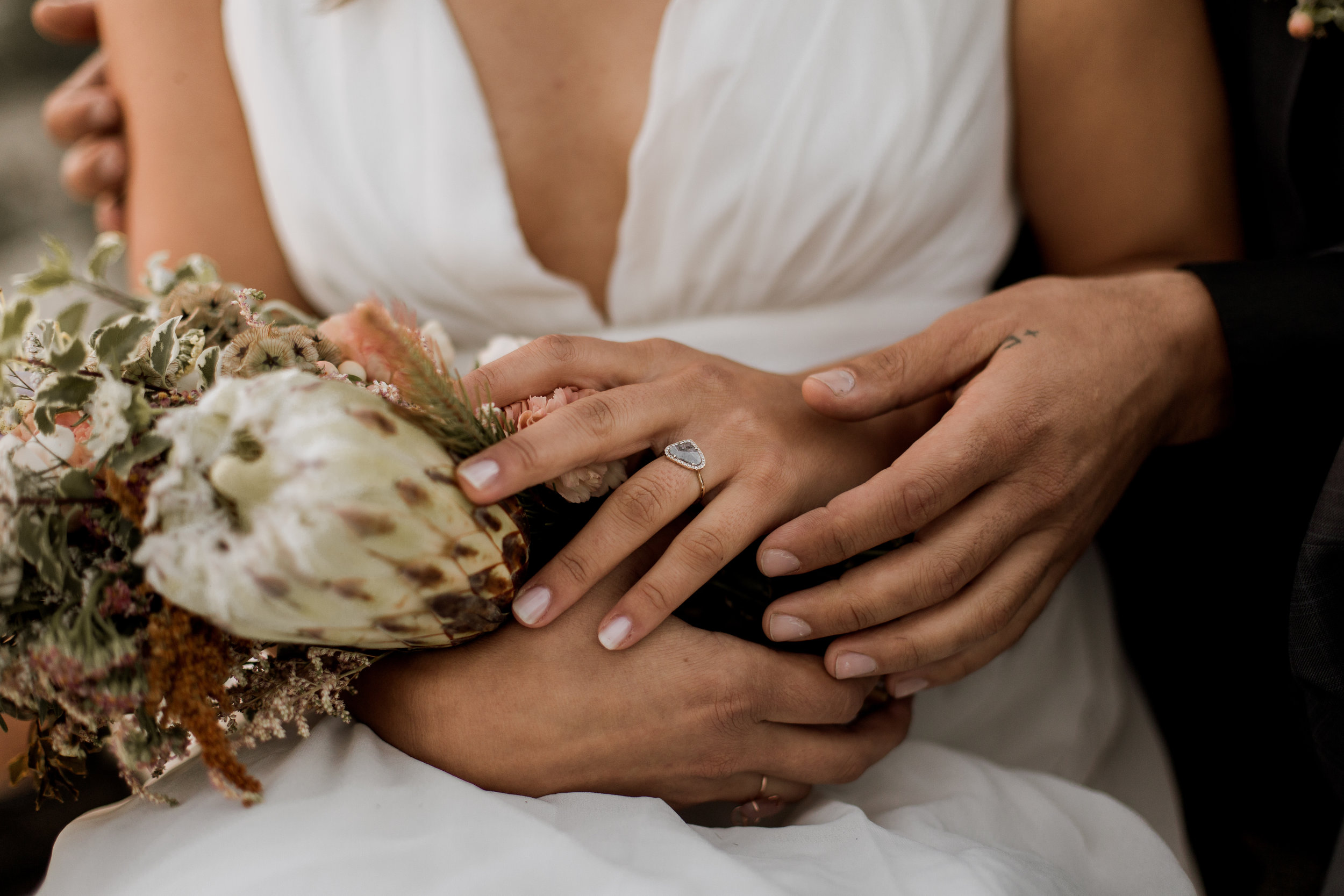 nicole-daacke-photography-yosemite-national-park-fall-elopement-adventurous-free-spirit-boho-bohemian-elopement-olmsted-point-yosemite-california-elope-adventure-elopement-photographer-54.jpg