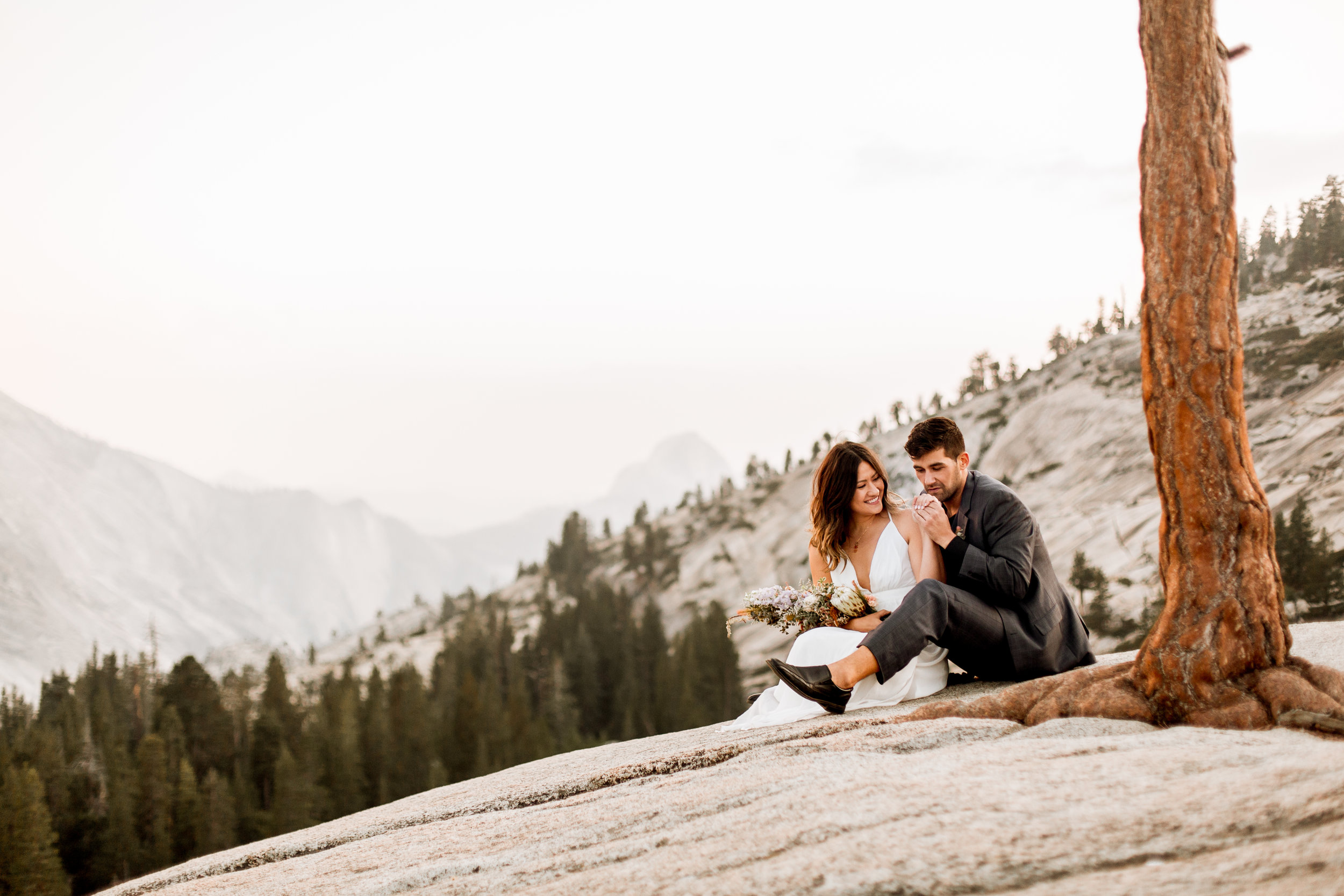 nicole-daacke-photography-yosemite-national-park-fall-elopement-adventurous-free-spirit-boho-bohemian-elopement-olmsted-point-yosemite-california-elope-adventure-elopement-photographer-61.jpg