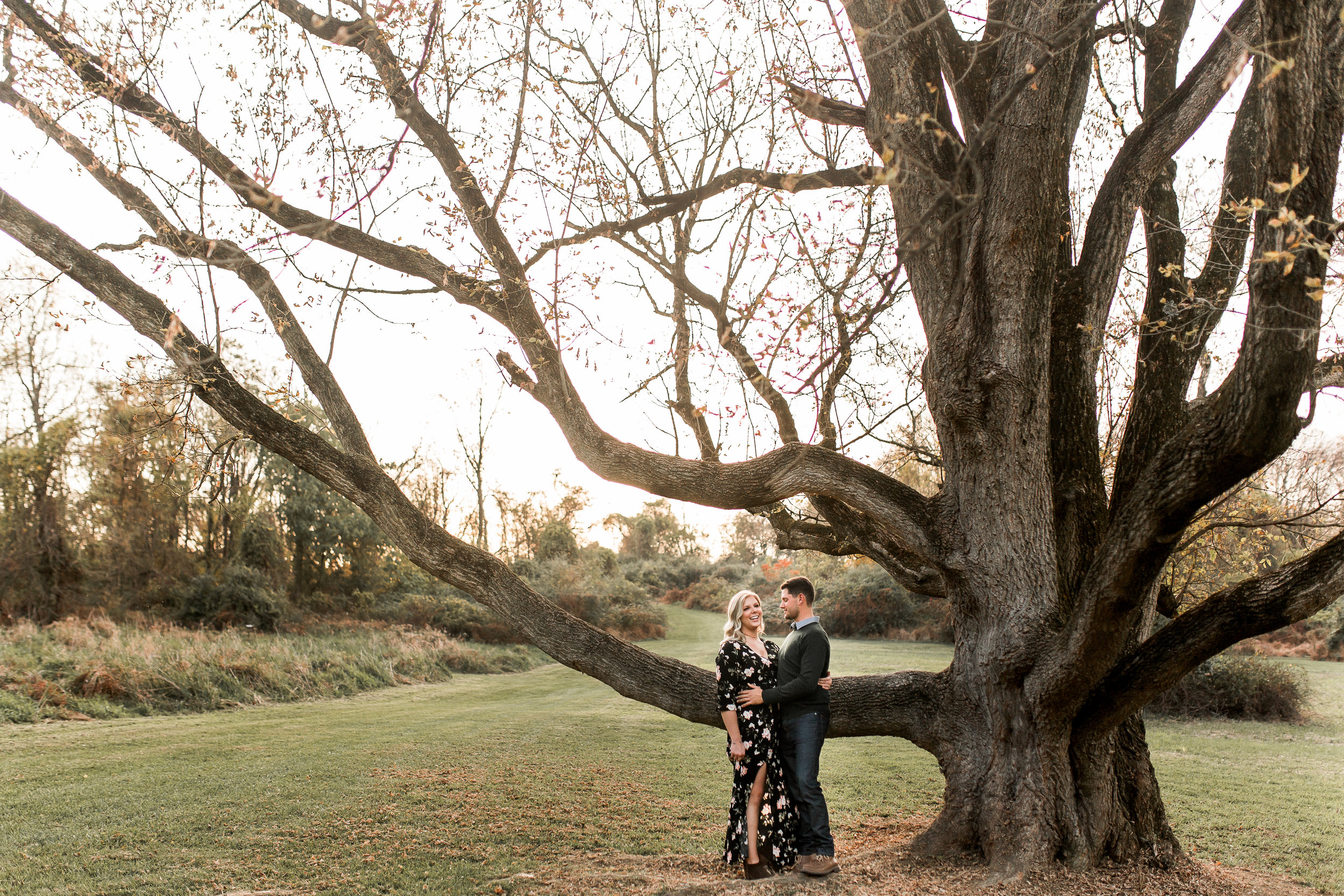 nicole-daacke-photography-carefree-bohemian-lancaster-pa-pennsylvania-engagement-photos-engagement-session-golden-sunset-adventure-session-in-lancaster-pa-lancaster-pa-outdoor-wedding-photographer-16.jpg