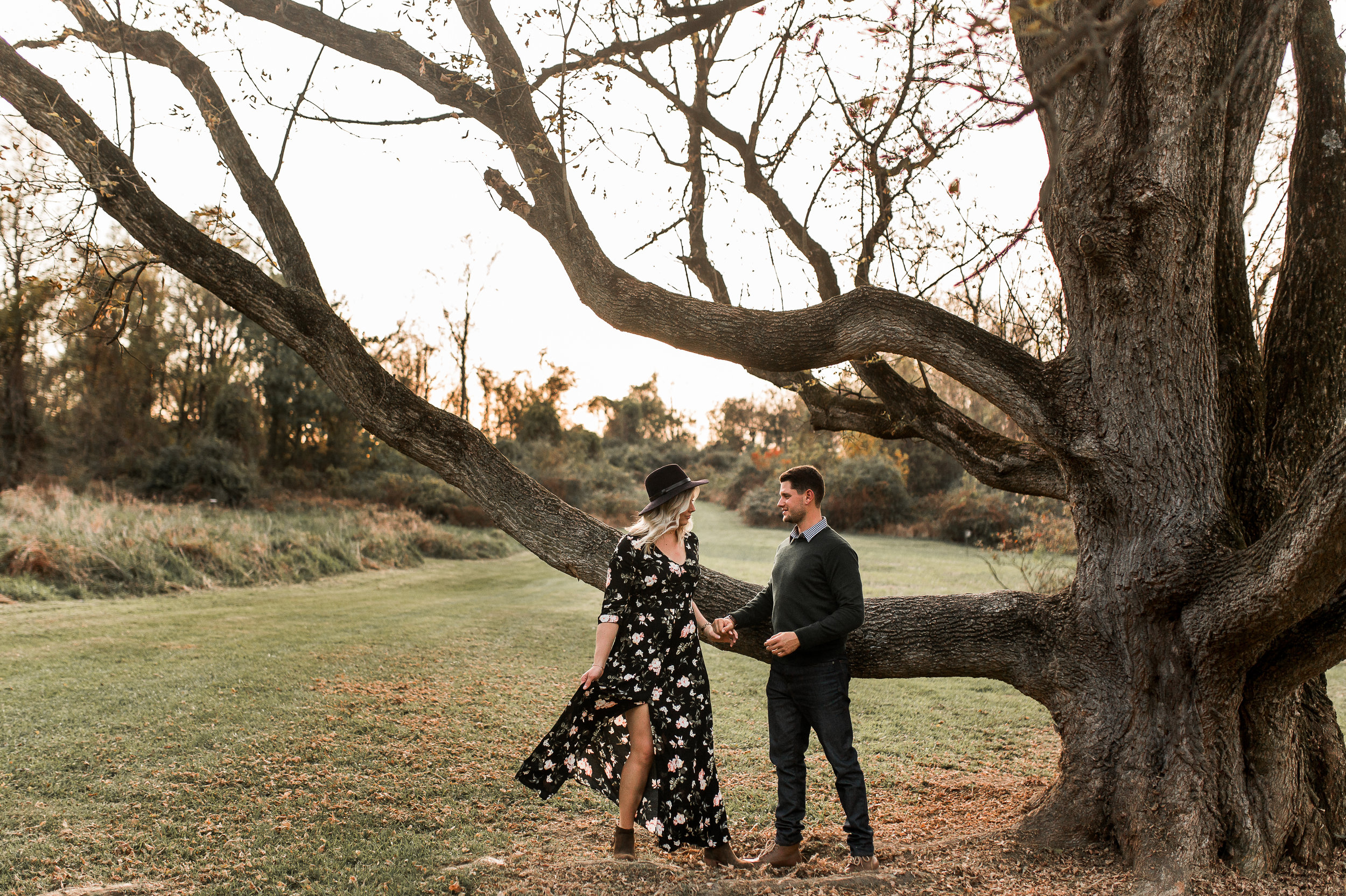 nicole-daacke-photography-carefree-bohemian-lancaster-pa-pennsylvania-engagement-photos-engagement-session-golden-sunset-adventure-session-in-lancaster-pa-lancaster-pa-outdoor-wedding-photographer-18.jpg