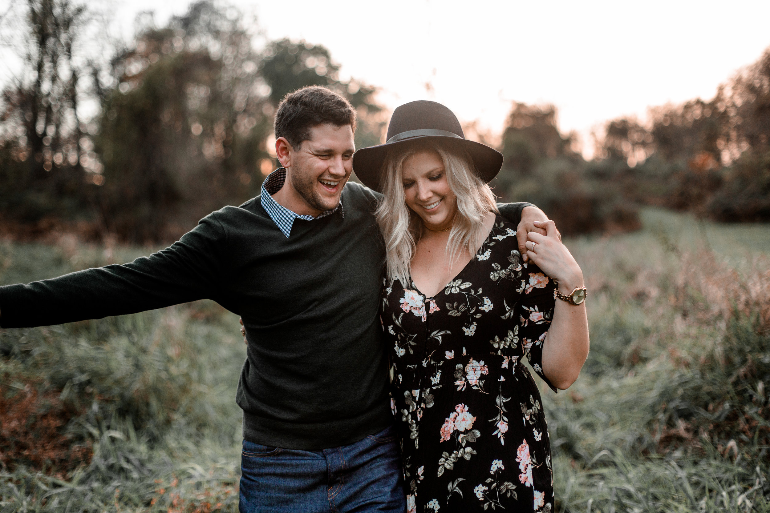 nicole-daacke-photography-carefree-bohemian-lancaster-pa-pennsylvania-engagement-photos-engagement-session-golden-sunset-adventure-session-in-lancaster-pa-lancaster-pa-outdoor-wedding-photographer-36.jpg