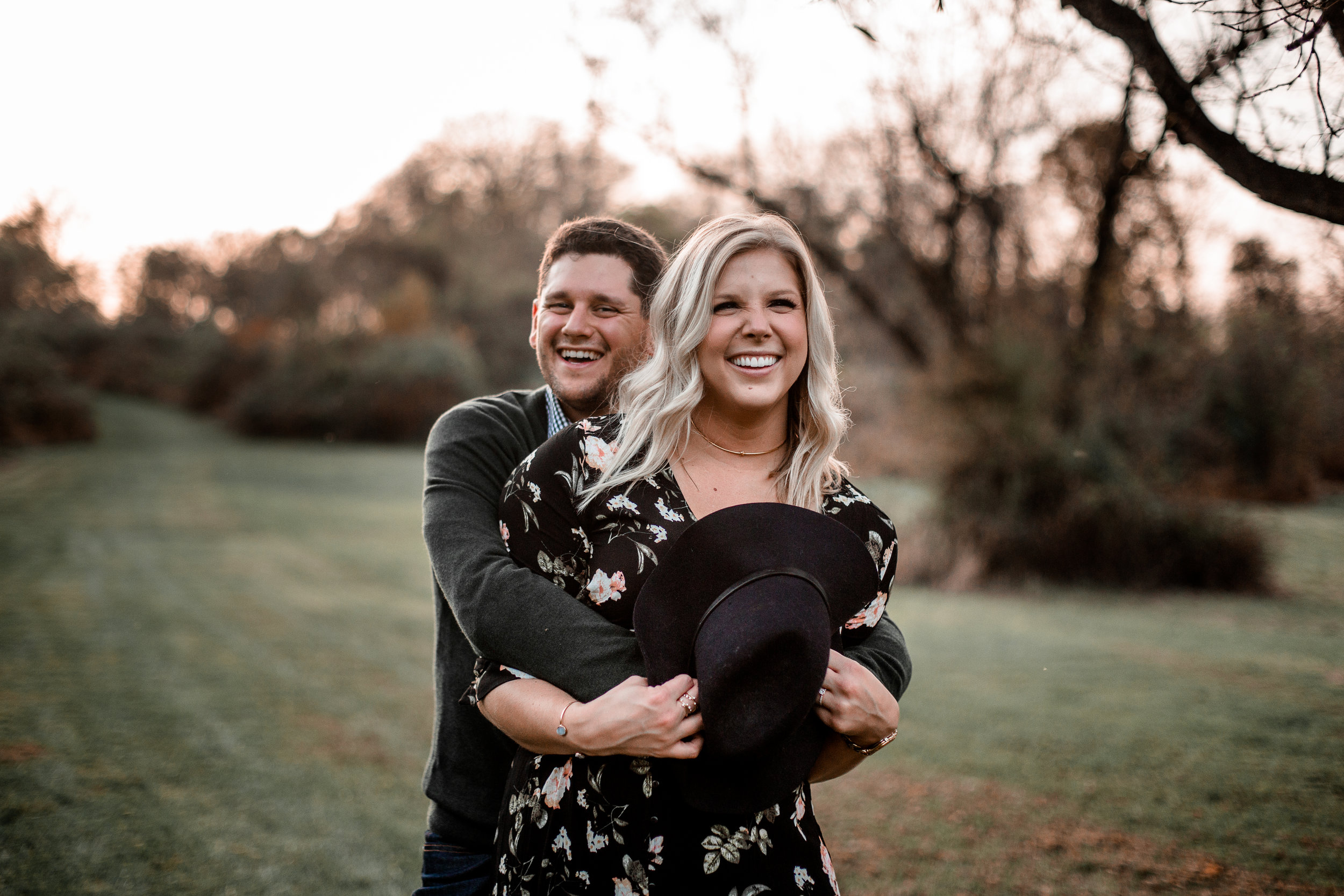 nicole-daacke-photography-carefree-bohemian-lancaster-pa-pennsylvania-engagement-photos-engagement-session-golden-sunset-adventure-session-in-lancaster-pa-lancaster-pa-outdoor-wedding-photographer-42.jpg