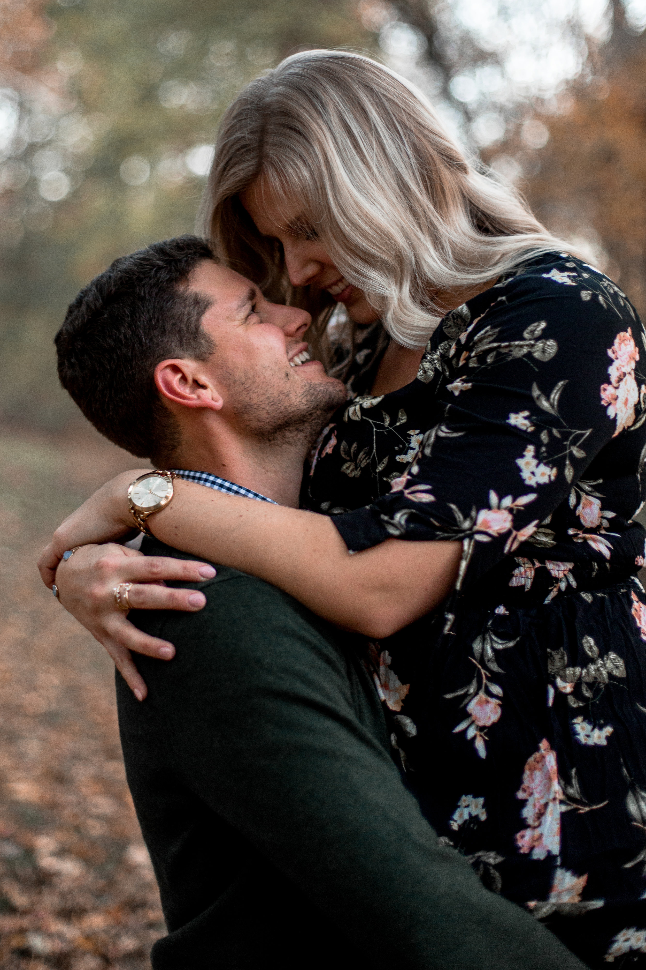 nicole-daacke-photography-carefree-bohemian-lancaster-pa-pennsylvania-engagement-photos-engagement-session-golden-sunset-adventure-session-in-lancaster-pa-lancaster-pa-outdoor-wedding-photographer-50.jpg
