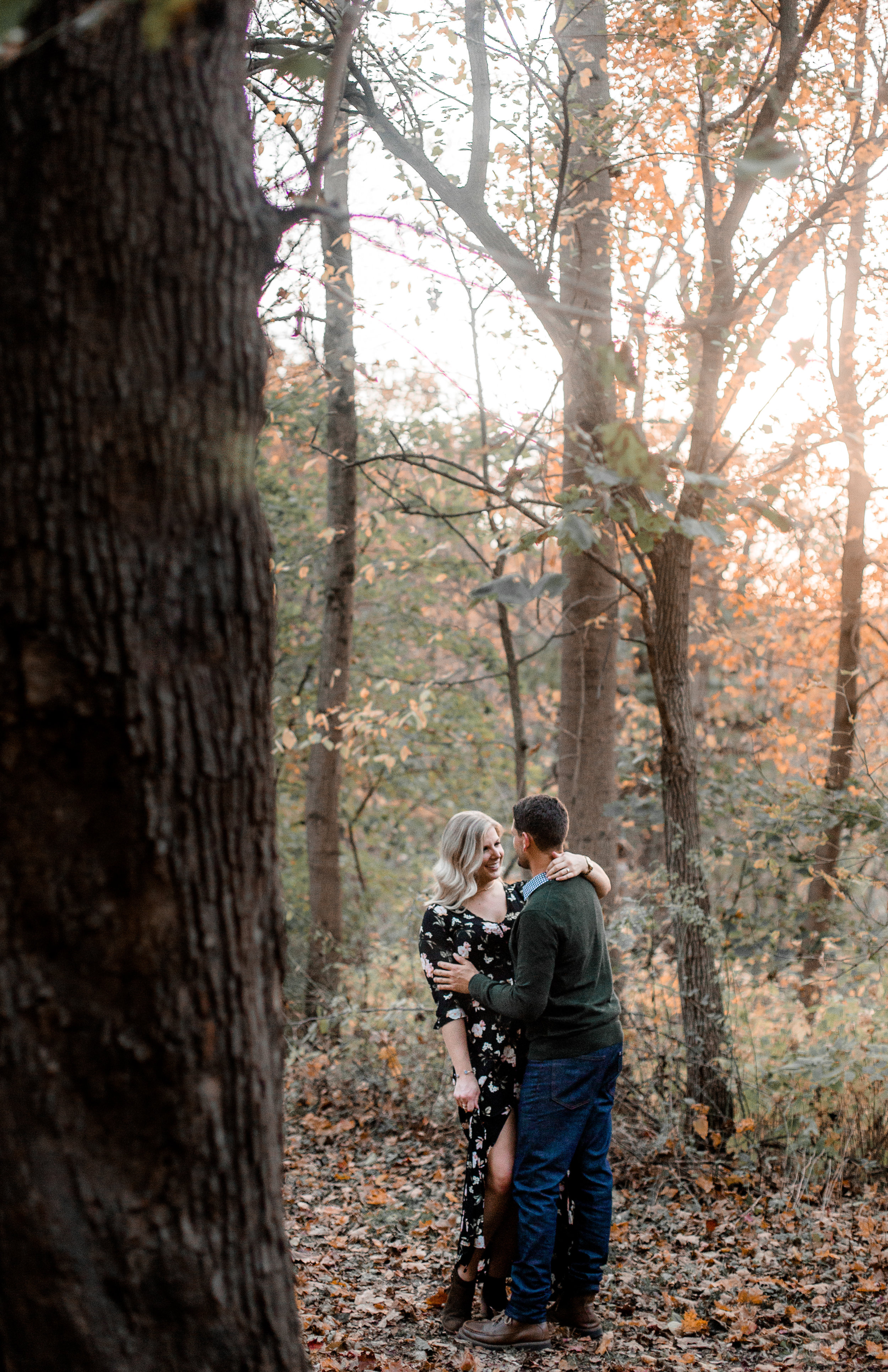 nicole-daacke-photography-carefree-bohemian-lancaster-pa-pennsylvania-engagement-photos-engagement-session-golden-sunset-adventure-session-in-lancaster-pa-lancaster-pa-outdoor-wedding-photographer-59.jpg