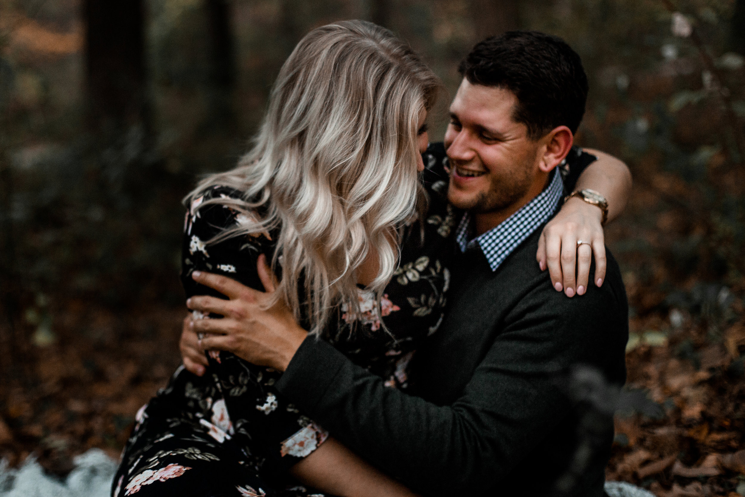 nicole-daacke-photography-carefree-bohemian-lancaster-pa-pennsylvania-engagement-photos-engagement-session-golden-sunset-adventure-session-in-lancaster-pa-lancaster-pa-outdoor-wedding-photographer-64.jpg