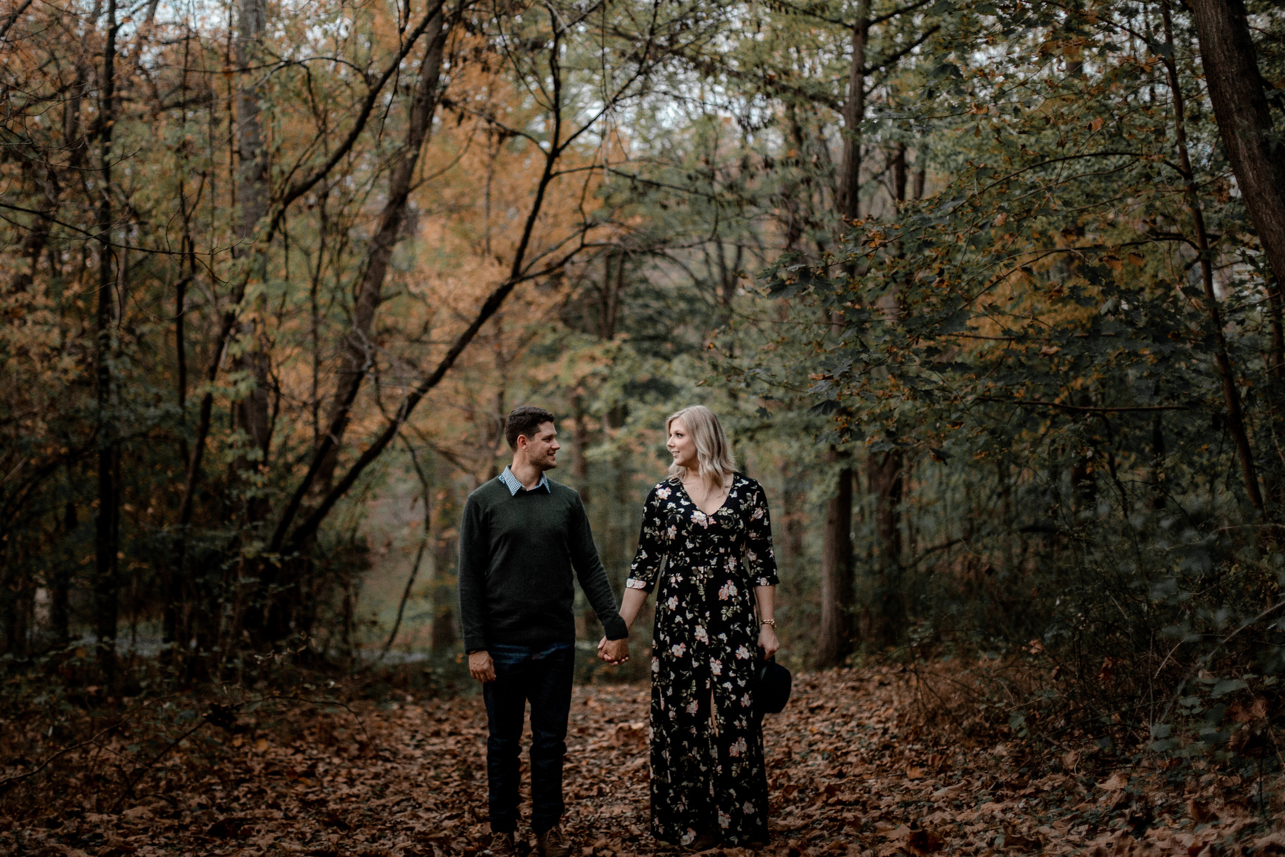 nicole-daacke-photography-carefree-bohemian-lancaster-pa-pennsylvania-engagement-photos-engagement-session-golden-sunset-adventure-session-in-lancaster-pa-lancaster-pa-outdoor-wedding-photographer-71.jpg