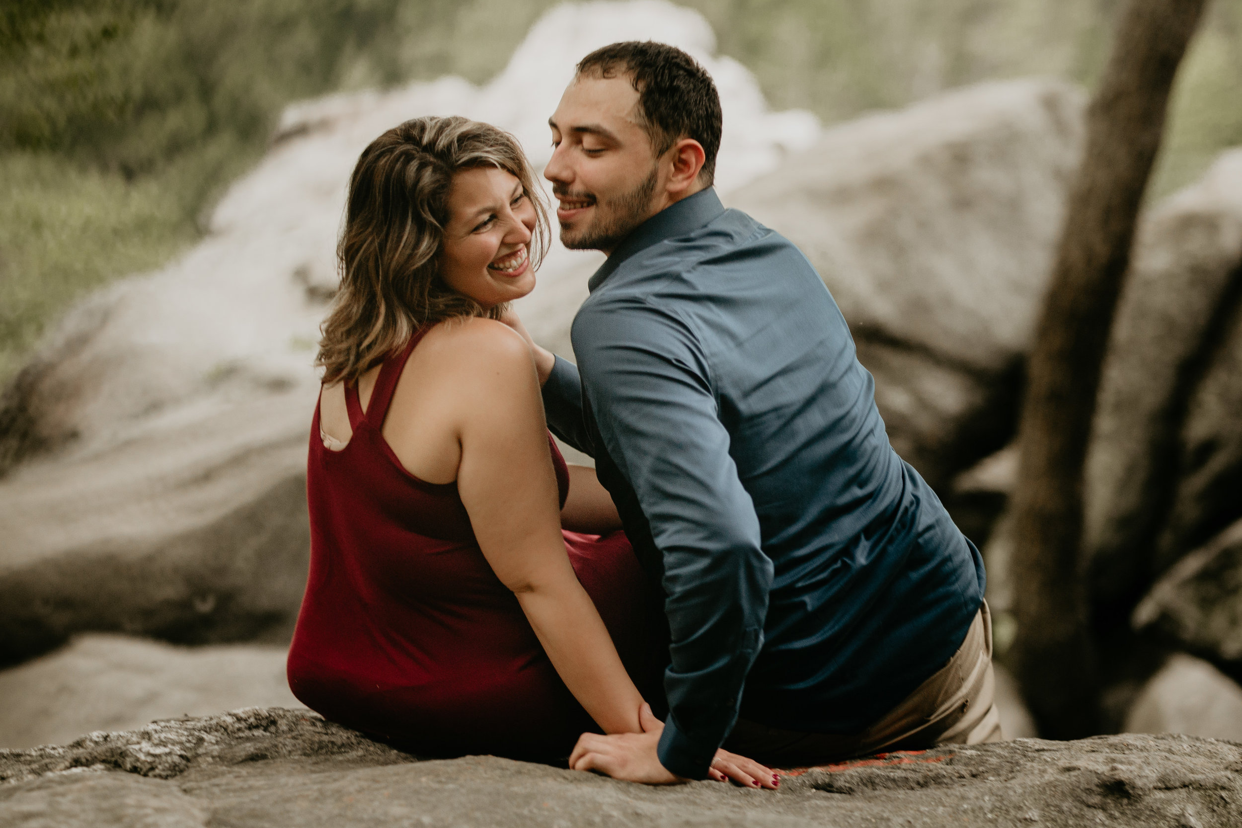 Nicole-Daacke-Photography-rock-state-park-overlook-king-queen-seat-maryland-hiking-adventure-engagement-session-photos-portraits-summer-bel-air-dog-engagement-session-21.jpg