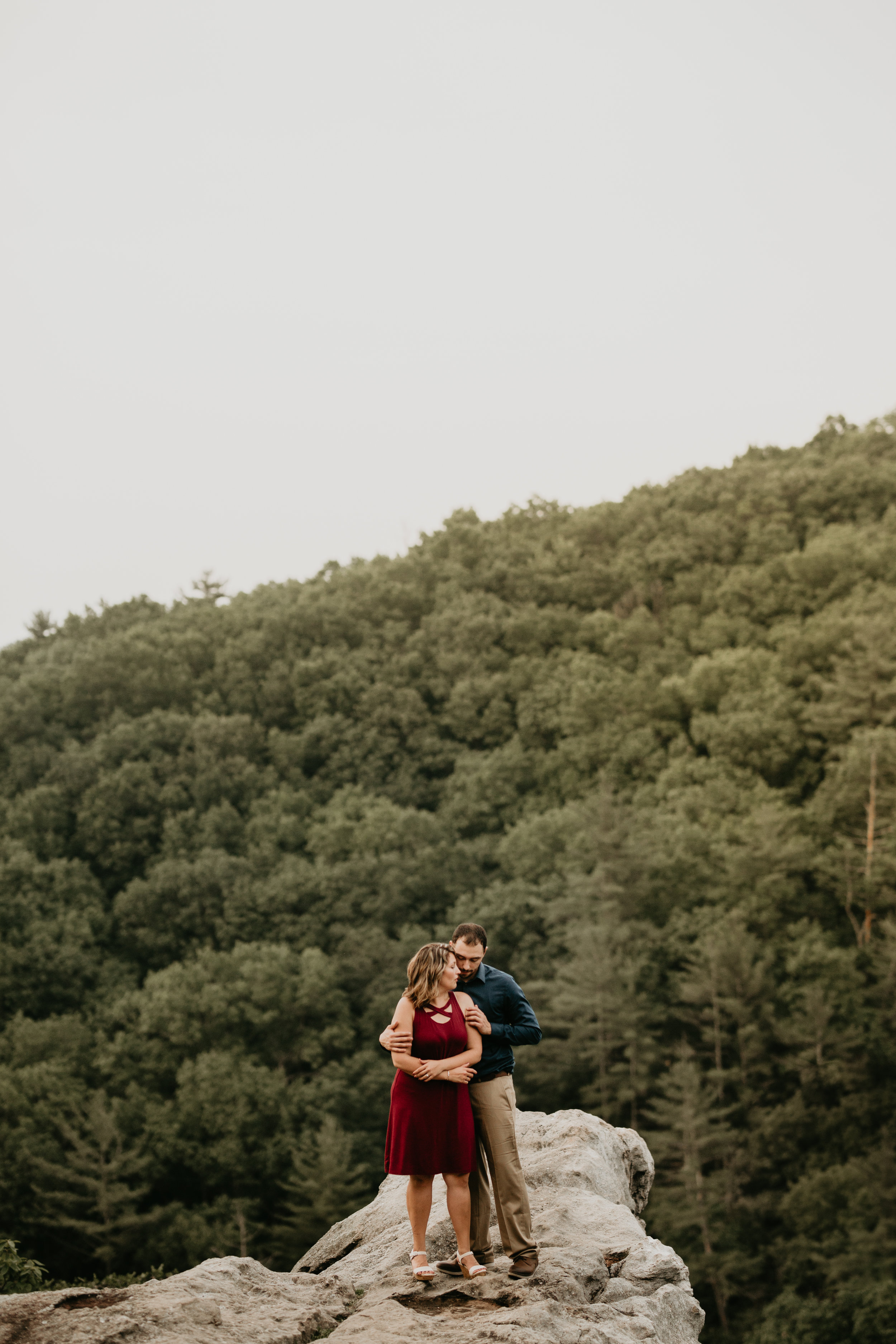 Nicole-Daacke-Photography-rock-state-park-overlook-king-queen-seat-maryland-hiking-adventure-engagement-session-photos-portraits-summer-bel-air-dog-engagement-session-23.jpg
