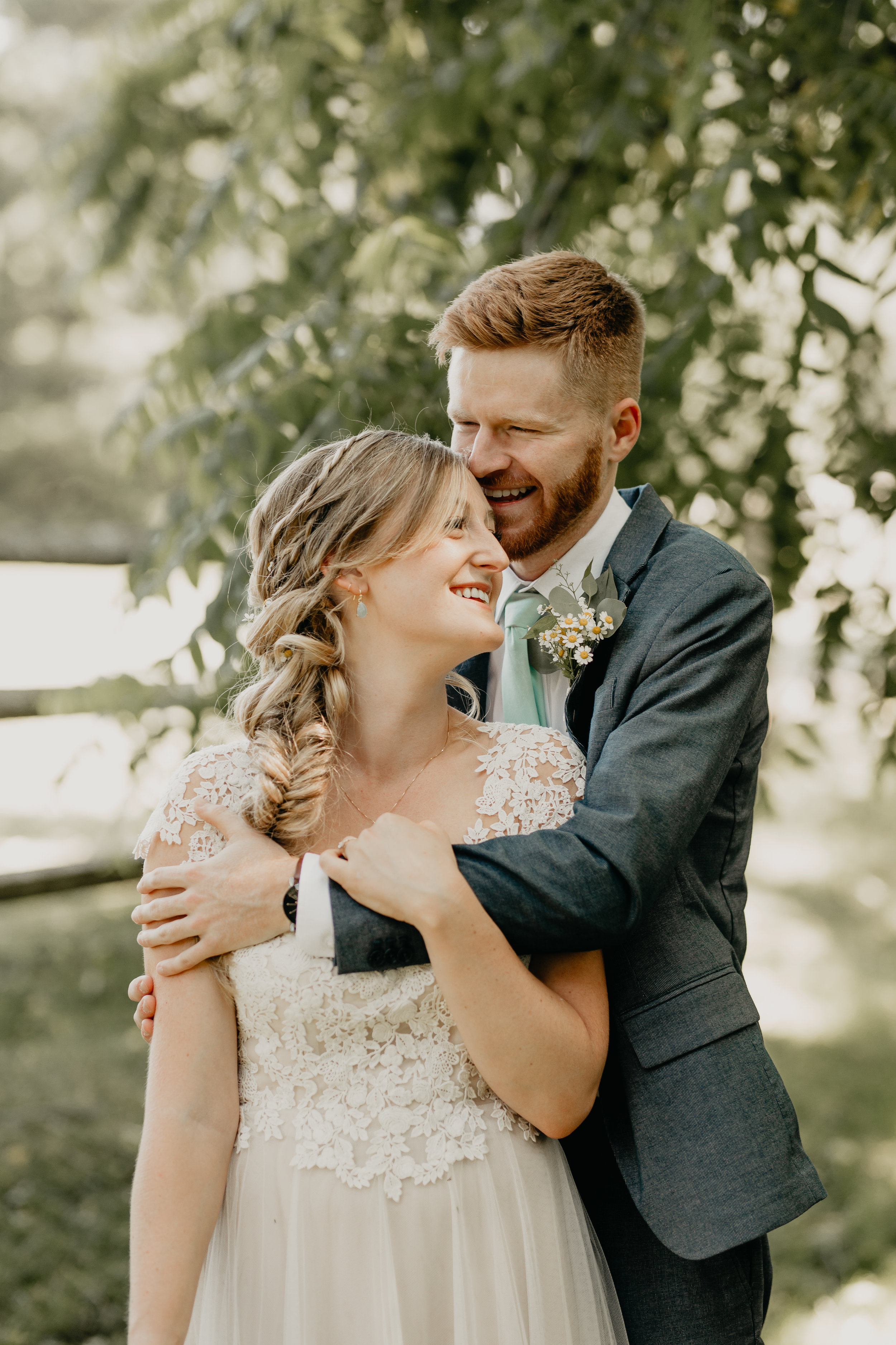 Nicole-Daacke-Photography-pennsylvania-laid-back-outside-backyard-wedding-family-summer-june-maryland-barefoot-bride-woodland-trees-sunset-couple-18.jpg