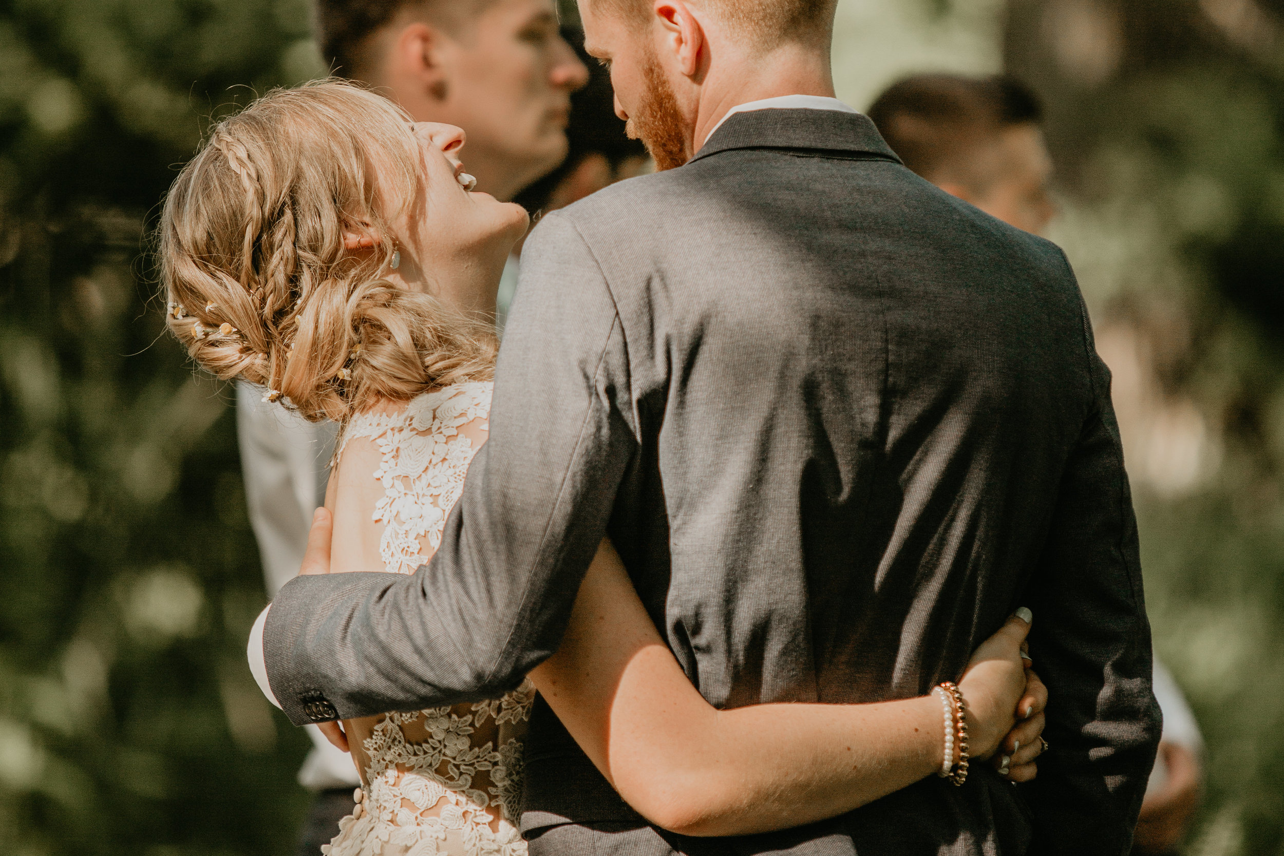 Nicole-Daacke-Photography-pennsylvania-laid-back-outside-backyard-wedding-family-summer-june-maryland-barefoot-bride-woodland-trees-sunset-couple-46.jpg