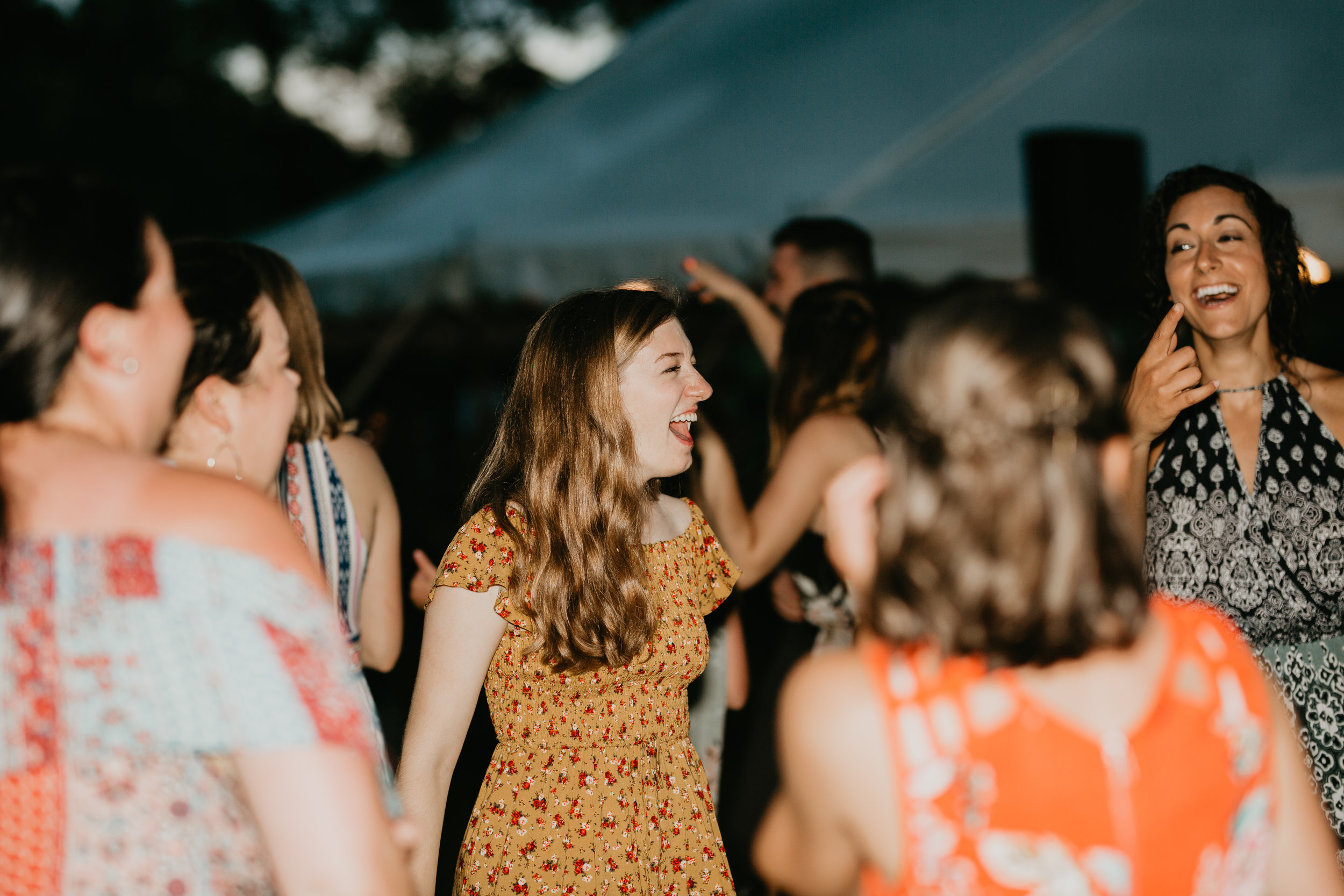 Nicole-Daacke-Photography-pennsylvania-laid-back-outside-backyard-wedding-family-summer-june-maryland-barefoot-bride-woodland-trees-sunset-couple-98.jpg