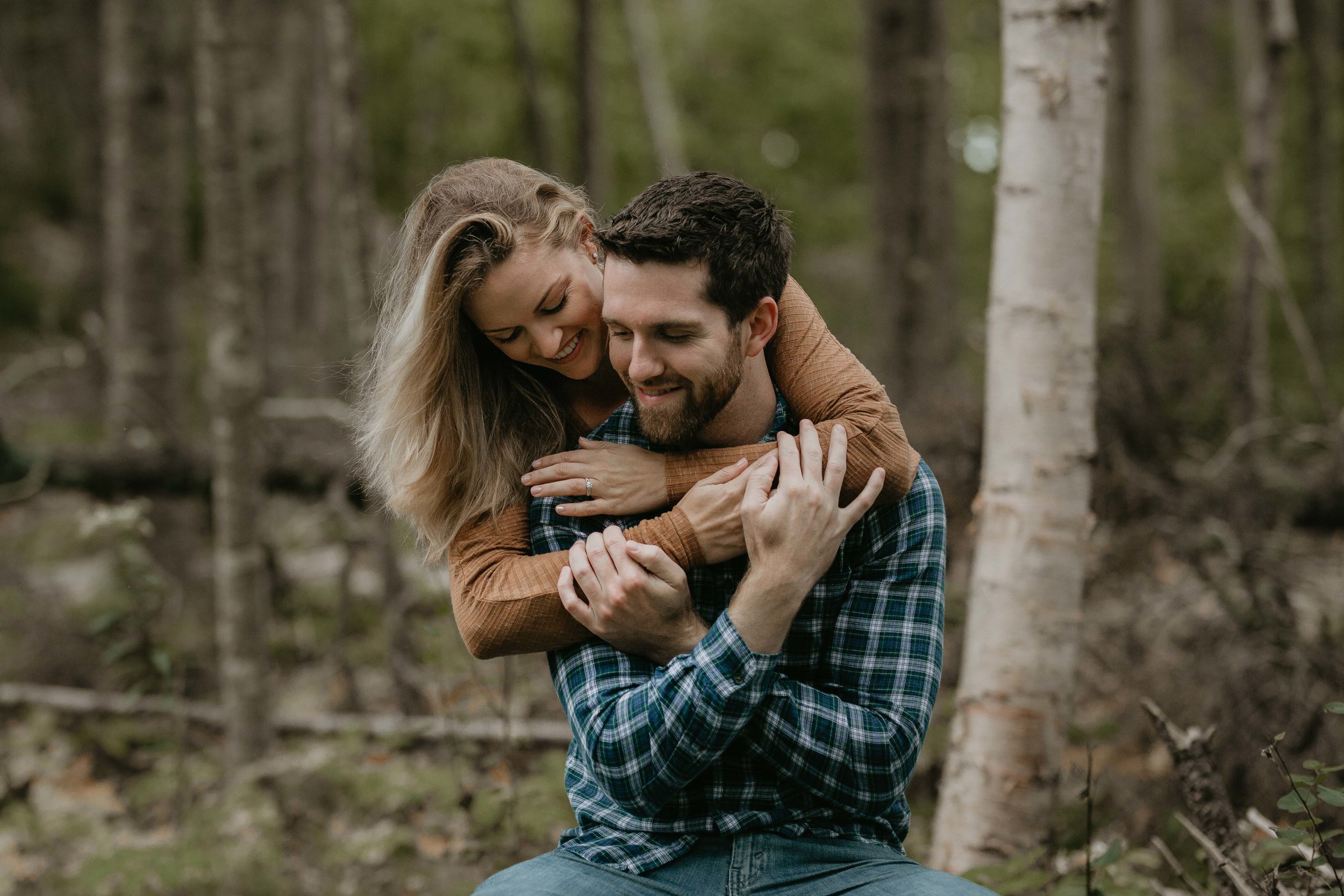 nicole-daacke-photography-acadia-national-park-adventurous-engagement-session-photos-otter-cliffs-forests-coastline-sand-beach-adventure-session-bar-harbor-mt-desert-island-elopement-fall-bass-harbor-lighthouse-wedding-maine-landscape-photographer-37.jpg