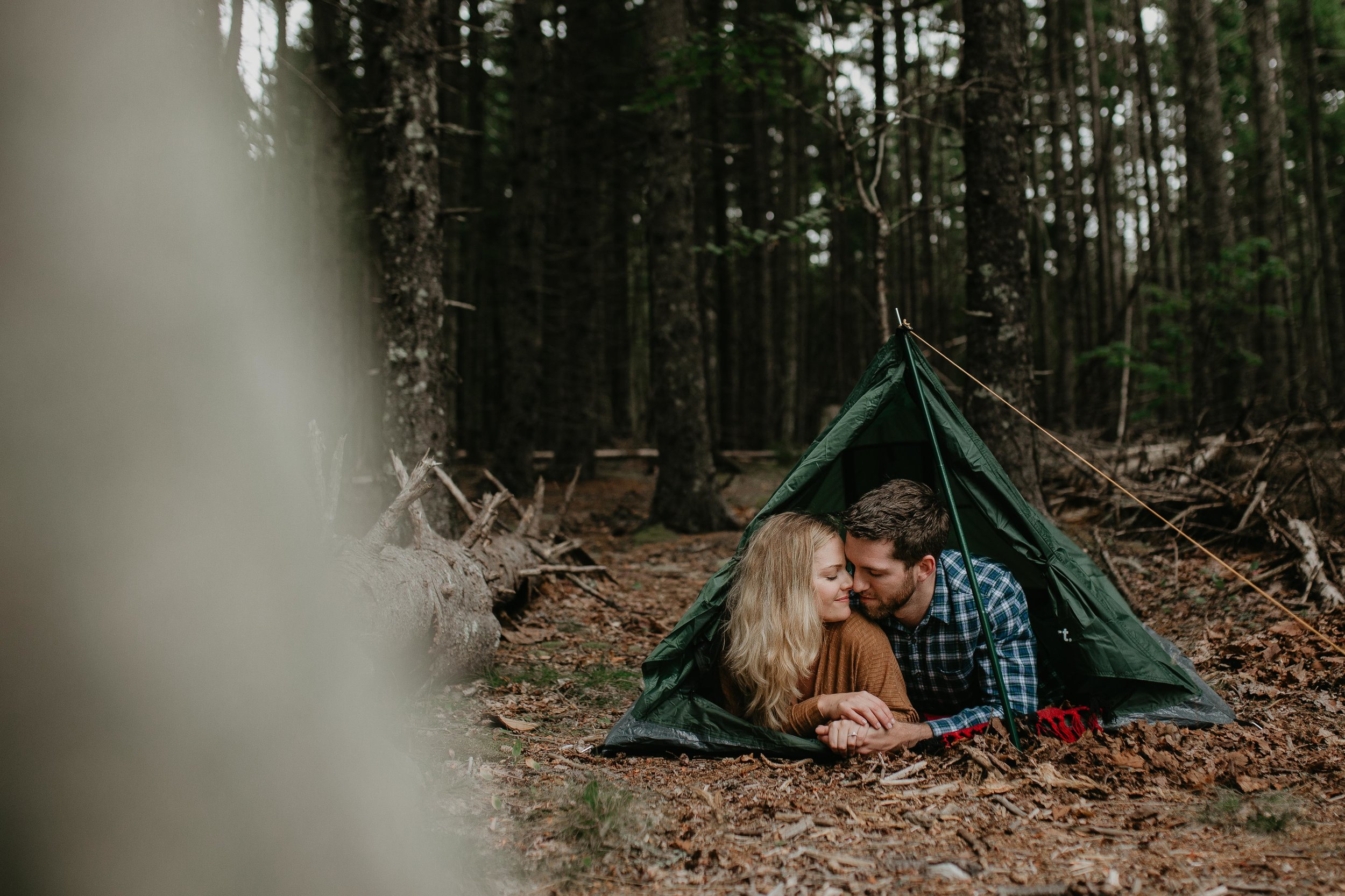 nicole-daacke-photography-acadia-national-park-adventurous-engagement-session-photos-otter-cliffs-forests-coastline-sand-beach-adventure-session-bar-harbor-mt-desert-island-elopement-fall-bass-harbor-lighthouse-wedding-maine-landscape-photographer-42.jpg