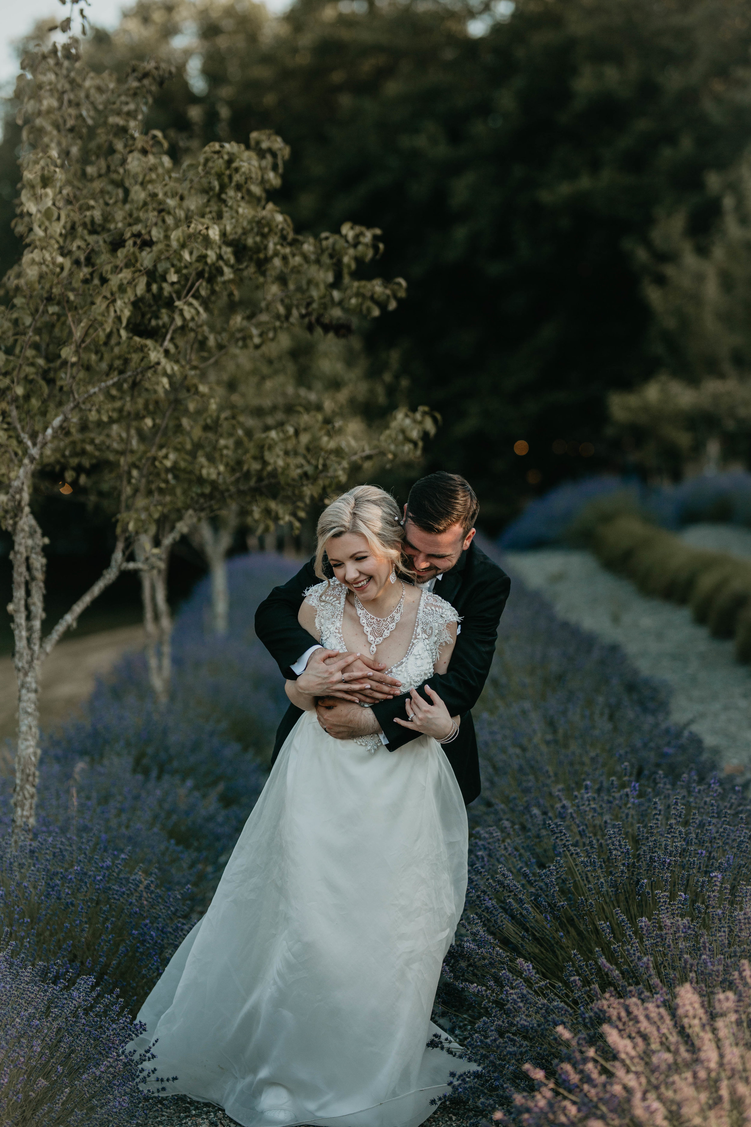 nicole-daacke-photography-kingston-house-bainbride-washington-wedding-photography-summer-wedding-lavendar-field-pacific-northwest-wedding-glam-forest-elopement-photographer-75.jpg