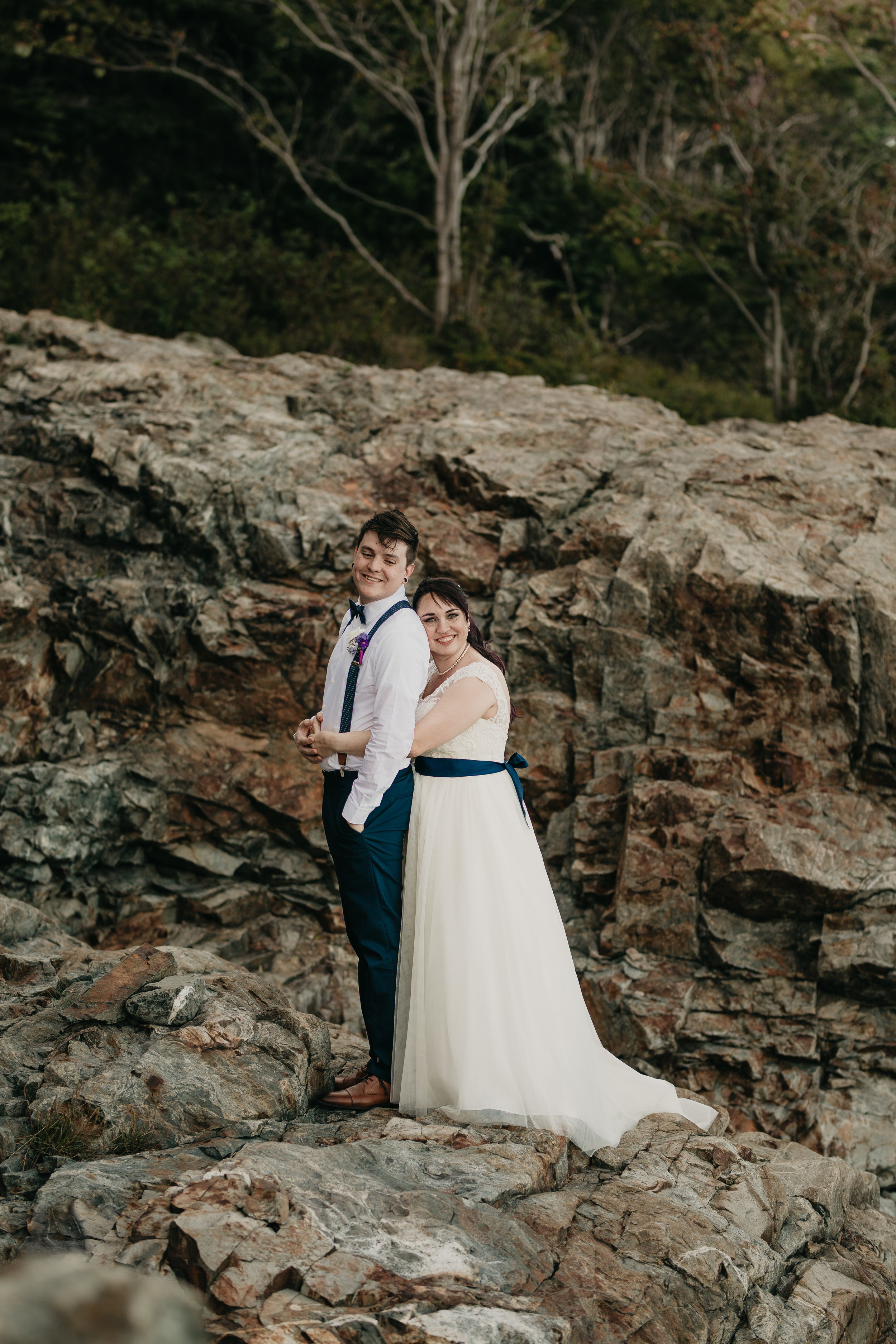 nicole-daacke-photography-Elopement-rocky-shoreline-coast-Acadia-National-Park-elopement-photographer-inspiration-maine-elopement-otter-cliffs-schoonic-head-point-37.jpg