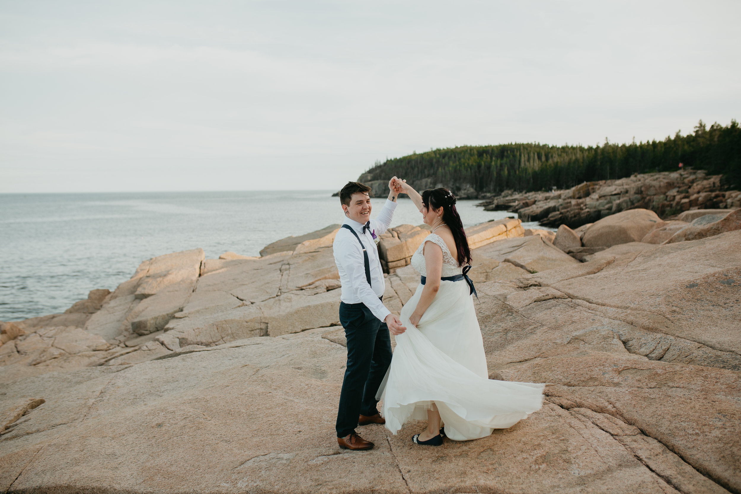 nicole-daacke-photography-Elopement-rocky-shoreline-coast-Acadia-National-Park-elopement-photographer-inspiration-maine-elopement-otter-cliffs-schoonic-head-point-51.jpg