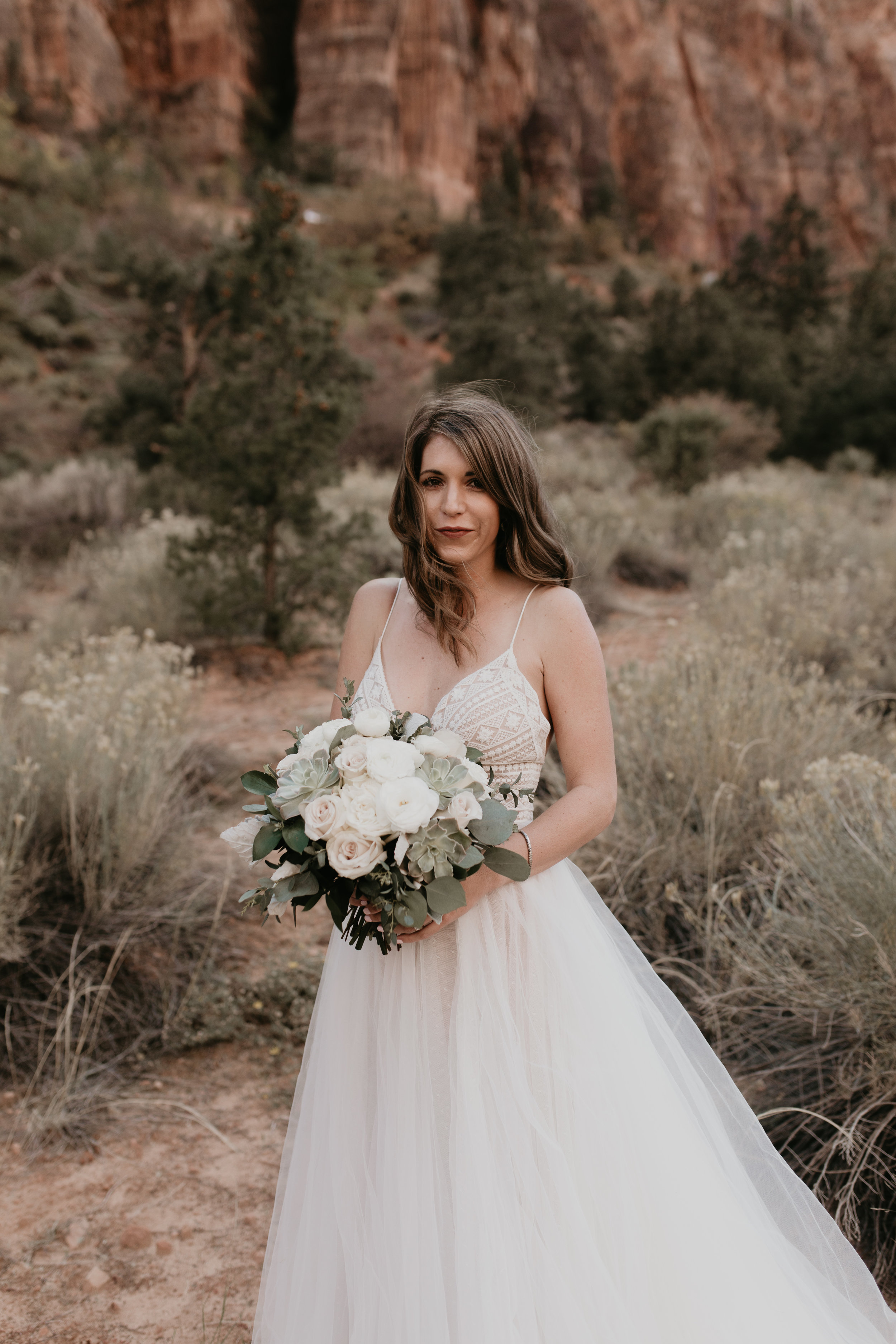nicole-daacke-photography-zion-national-park-elopement-photographer-canyon-overlook-trail-elope-hiking-adventure-wedding-photos-fall-utah-red-rock-canyon-stgeorge-eloping-photographer-14.jpg