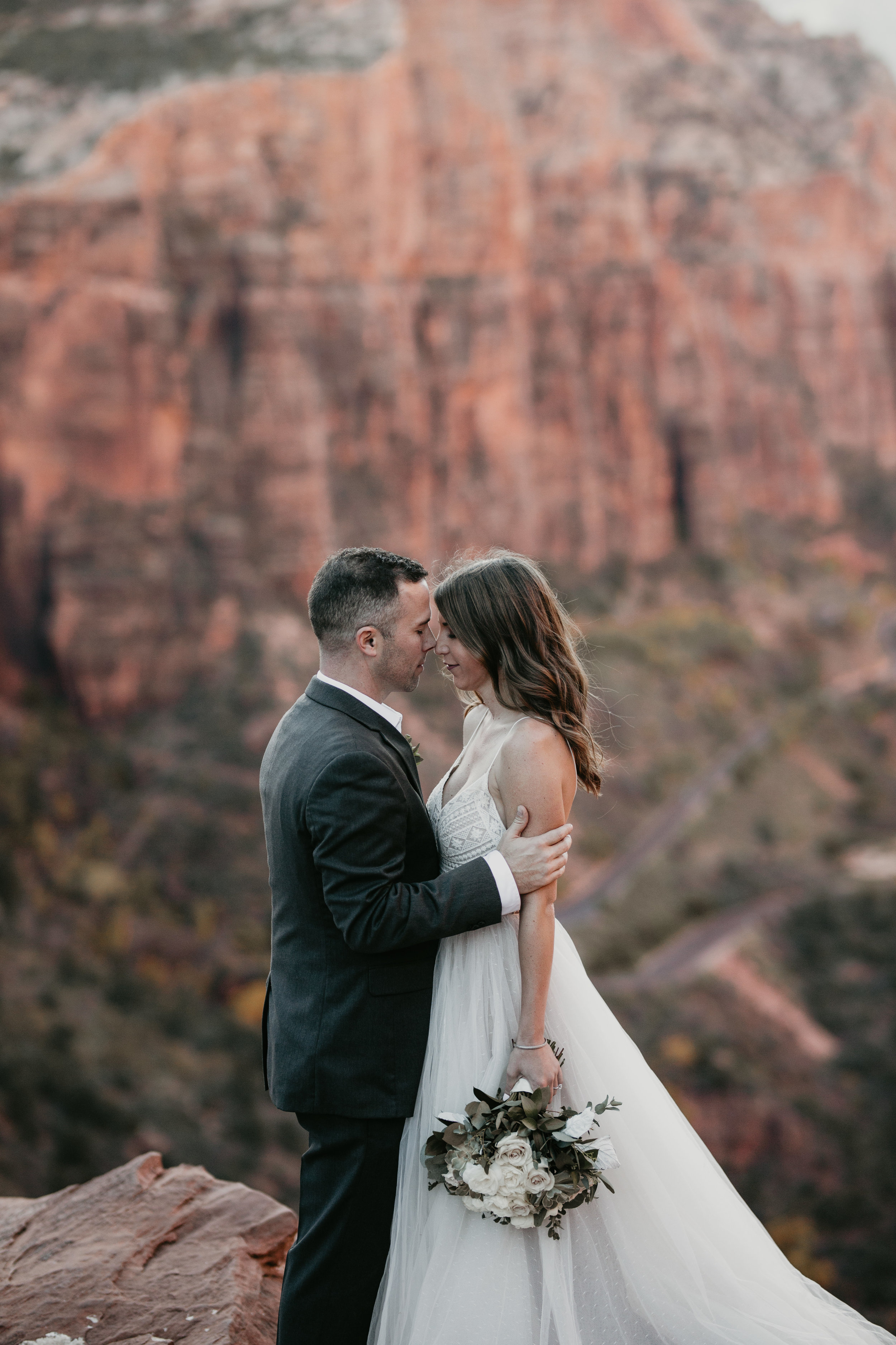 nicole-daacke-photography-zion-national-park-elopement-photographer-canyon-overlook-trail-elope-hiking-adventure-wedding-photos-fall-utah-red-rock-canyon-stgeorge-eloping-photographer-42.jpg