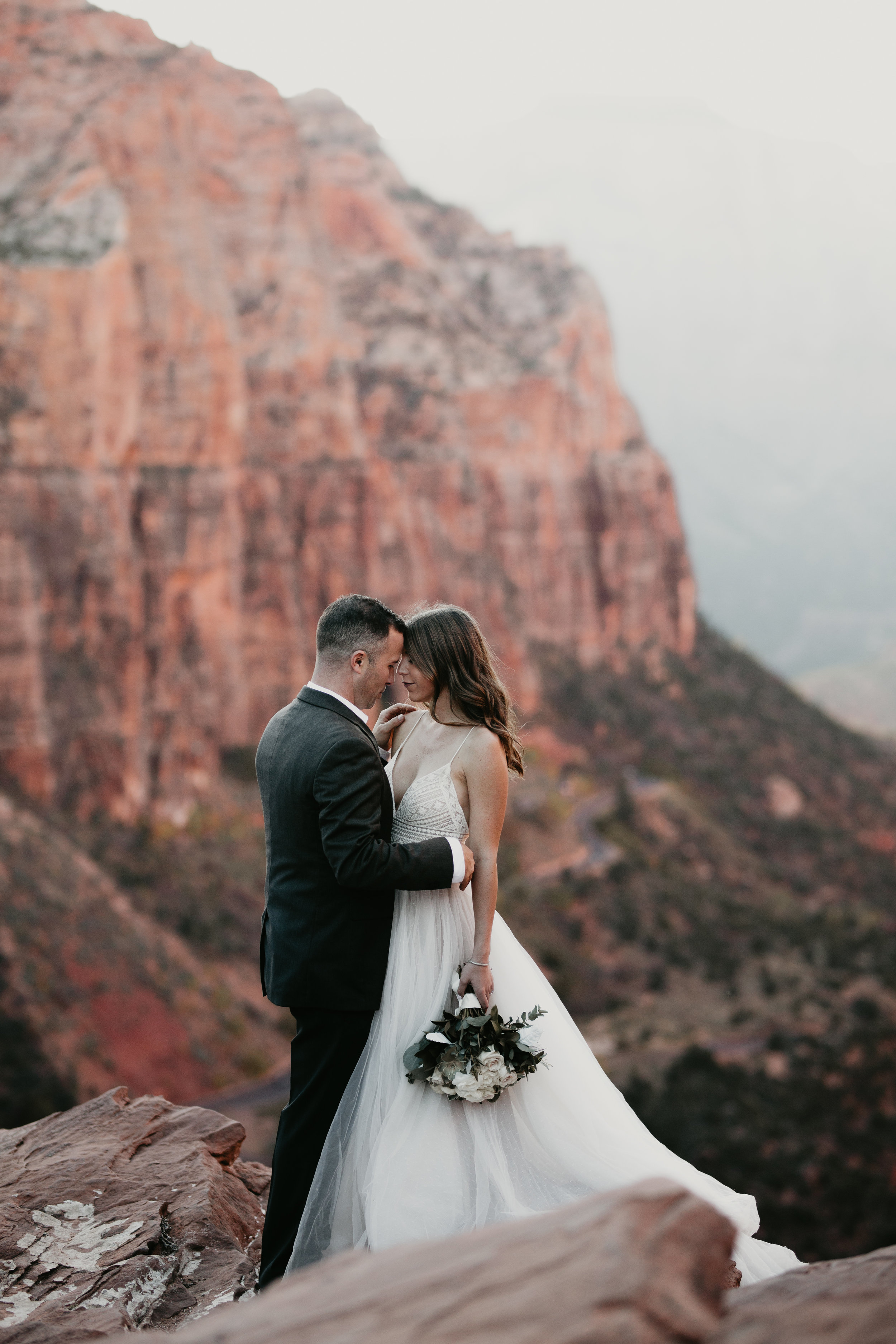 nicole-daacke-photography-zion-national-park-elopement-photographer-canyon-overlook-trail-elope-hiking-adventure-wedding-photos-fall-utah-red-rock-canyon-stgeorge-eloping-photographer-44.jpg