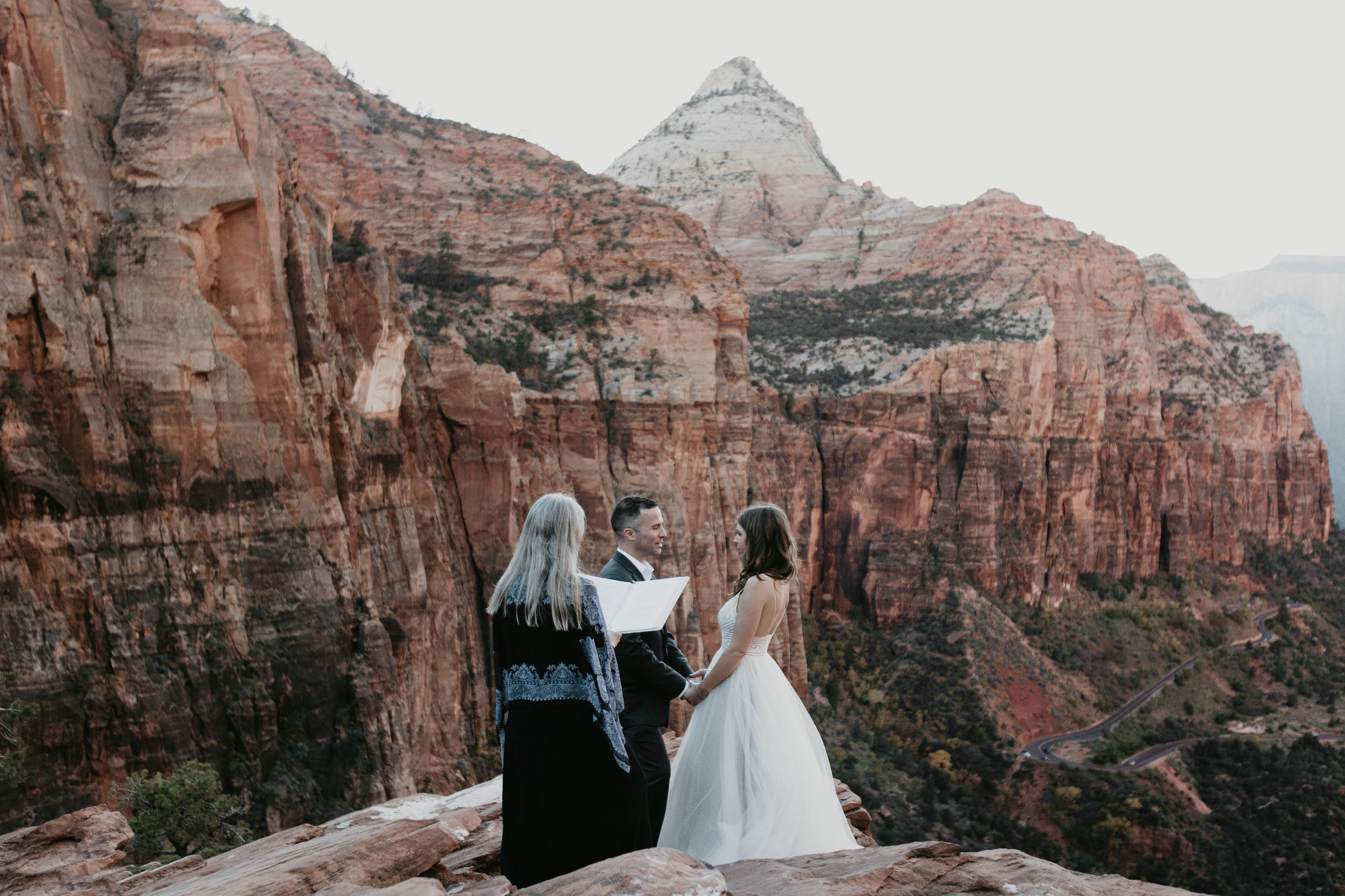 nicole-daacke-photography-zion-national-park-elopement-photographer-canyon-overlook-trail-elope-hiking-adventure-wedding-photos-fall-utah-red-rock-canyon-stgeorge-eloping-photographer-46.jpg