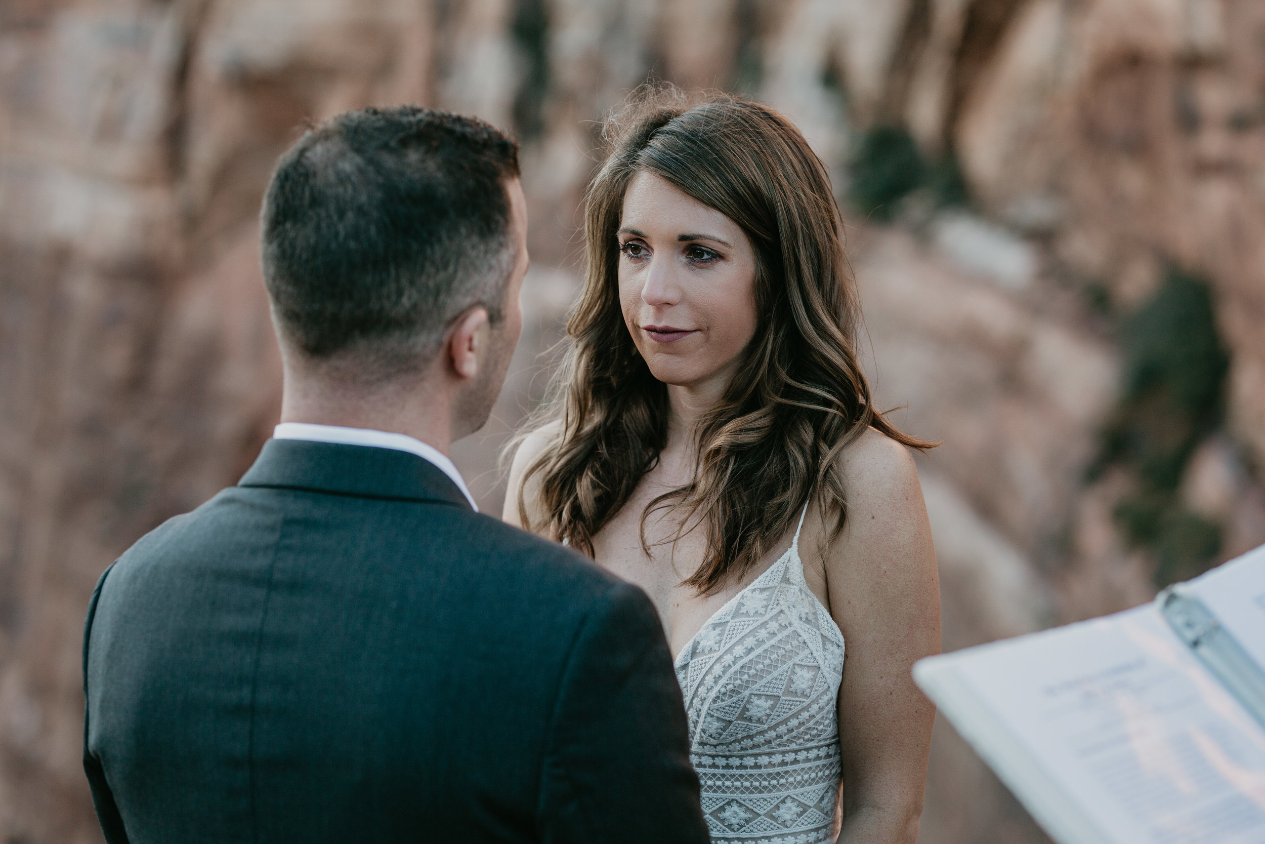 nicole-daacke-photography-zion-national-park-elopement-photographer-canyon-overlook-trail-elope-hiking-adventure-wedding-photos-fall-utah-red-rock-canyon-stgeorge-eloping-photographer-50.jpg