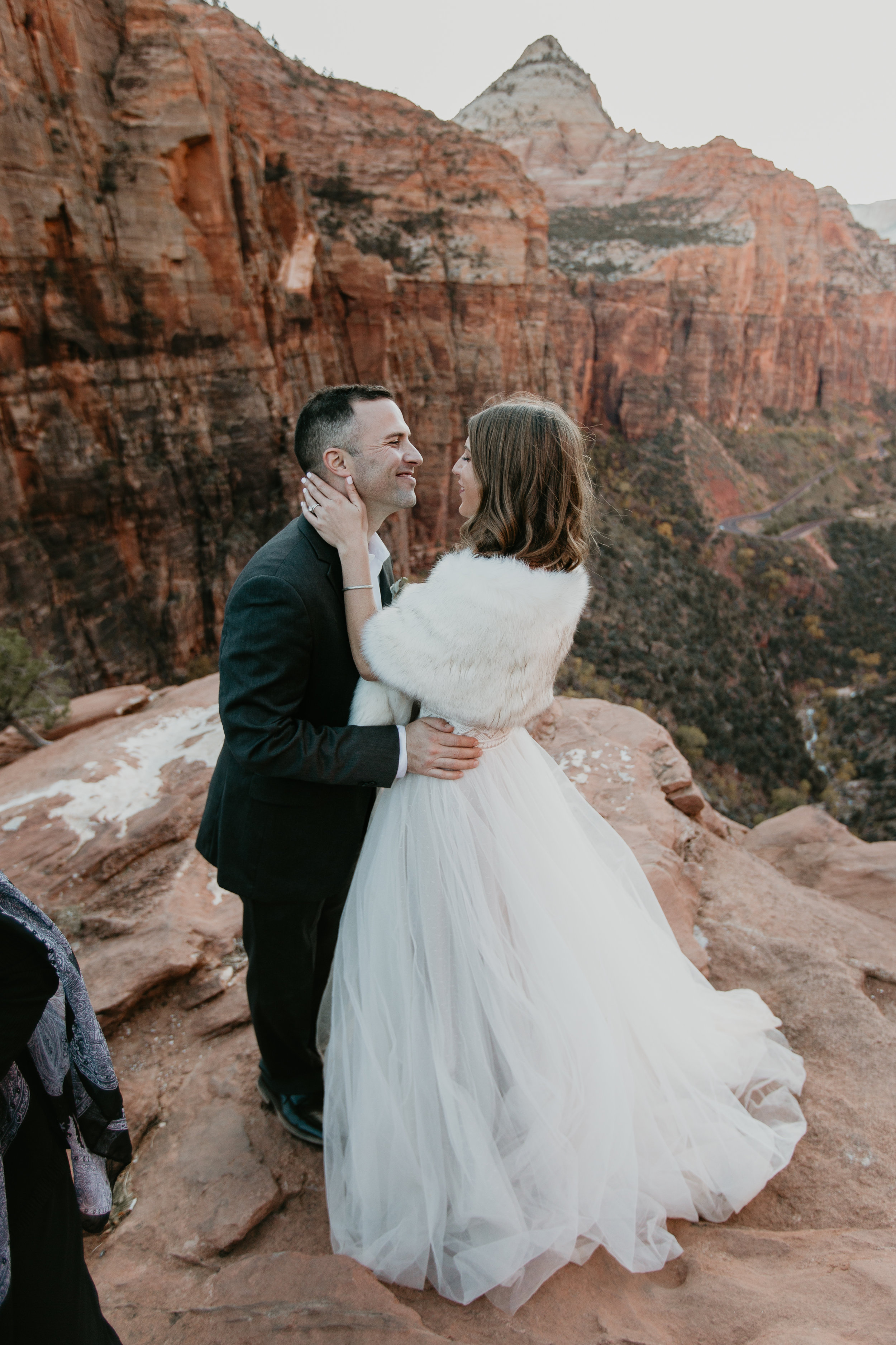 nicole-daacke-photography-zion-national-park-elopement-photographer-canyon-overlook-trail-elope-hiking-adventure-wedding-photos-fall-utah-red-rock-canyon-stgeorge-eloping-photographer-58.jpg
